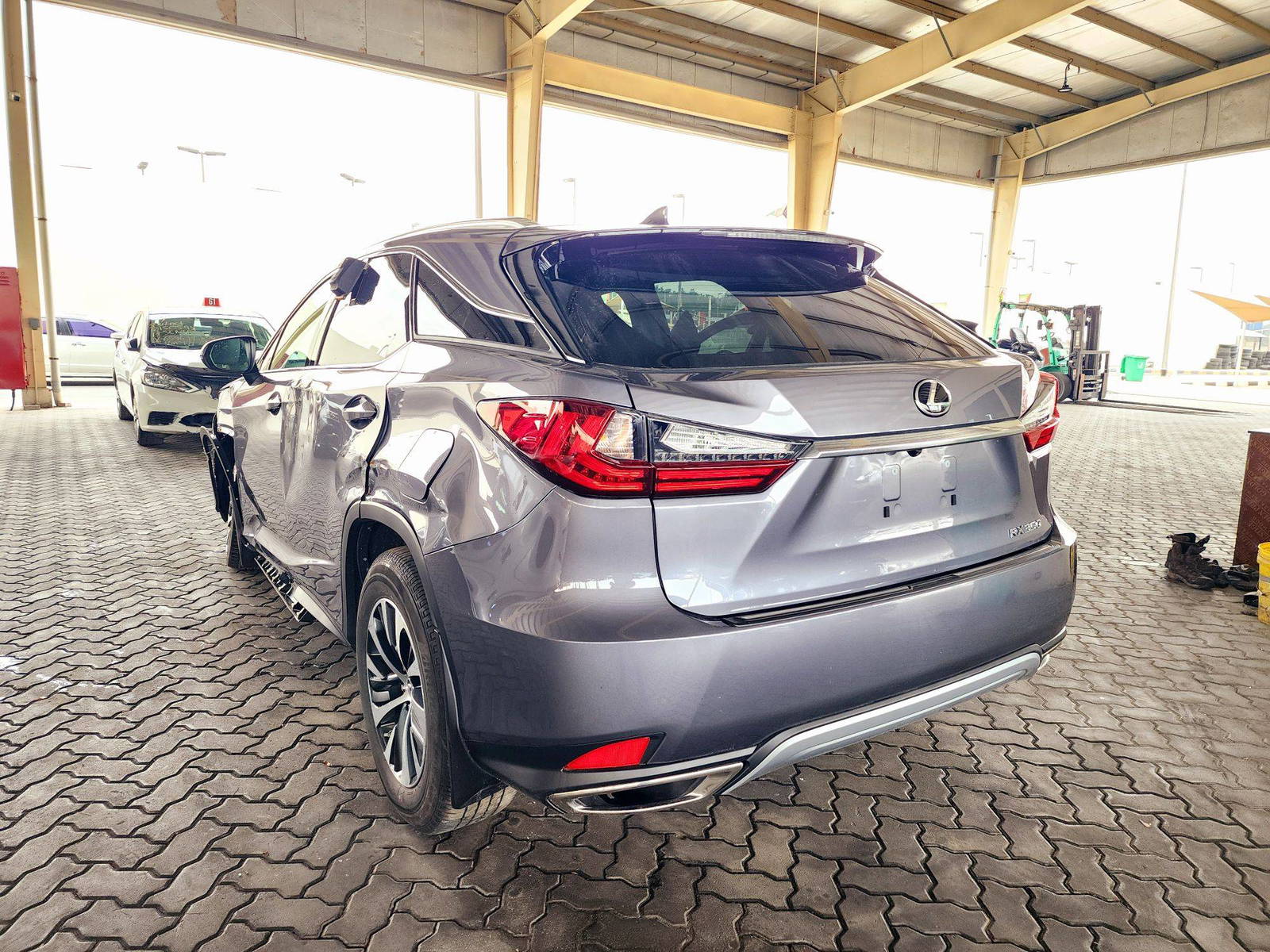 2021 LEXUS RX 350 — 41179 KM — Lot 12132771 — Souq - Marhaba Auctions Used Cars - Image 3
