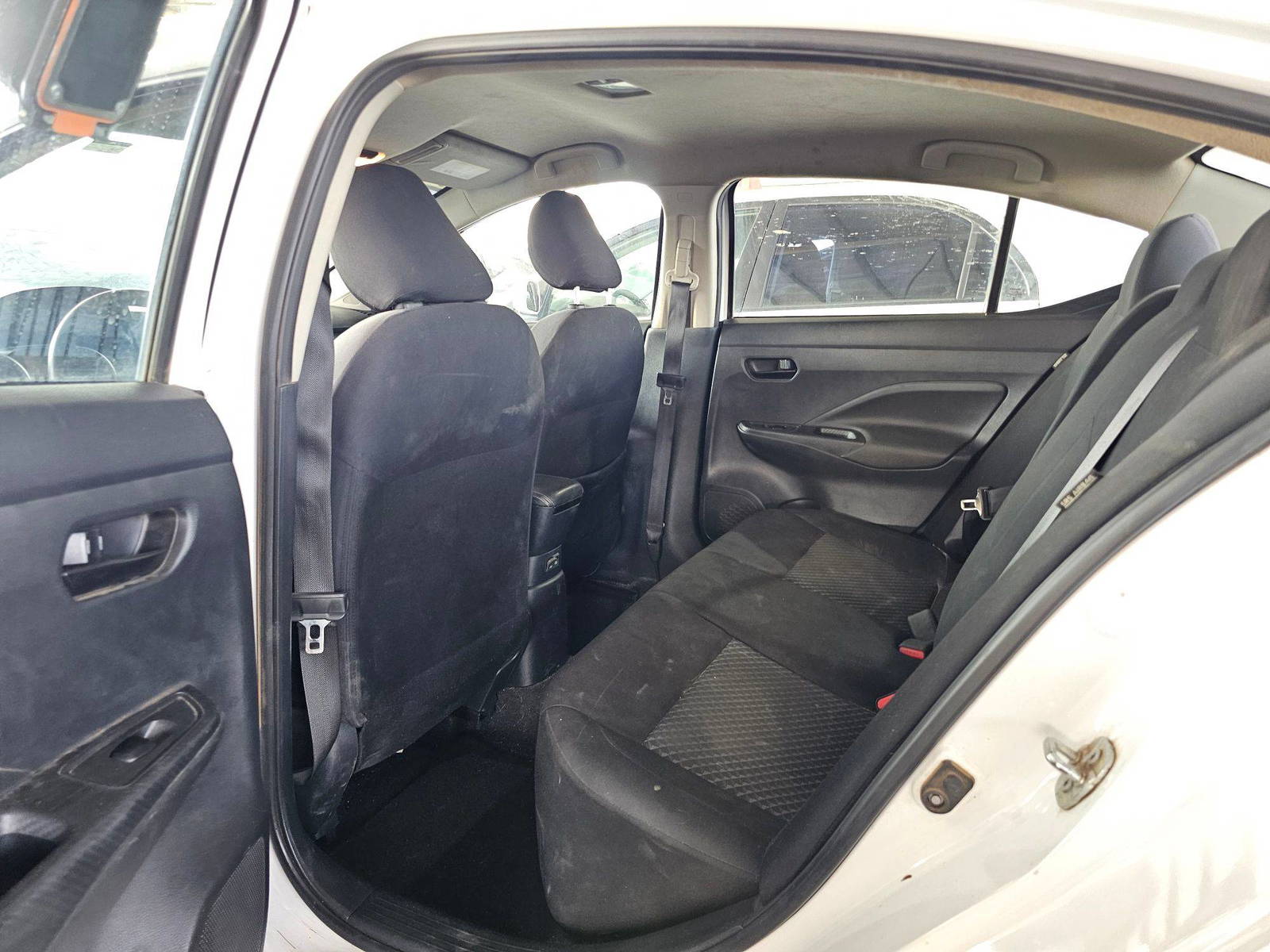 2021 NISSAN VERSA — 150033 Miles — Lot 350423 — Souq - Marhaba Auctions Used Cars - Image 6