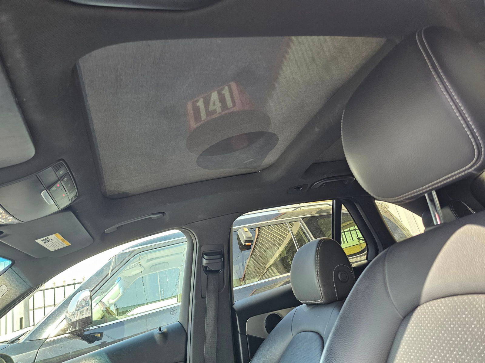 2019 MERCEDES BENZ GLC-300 — 89703 KM — Lot 2KV146418 — Main - Marhaba Auctions Used Cars - Image 9