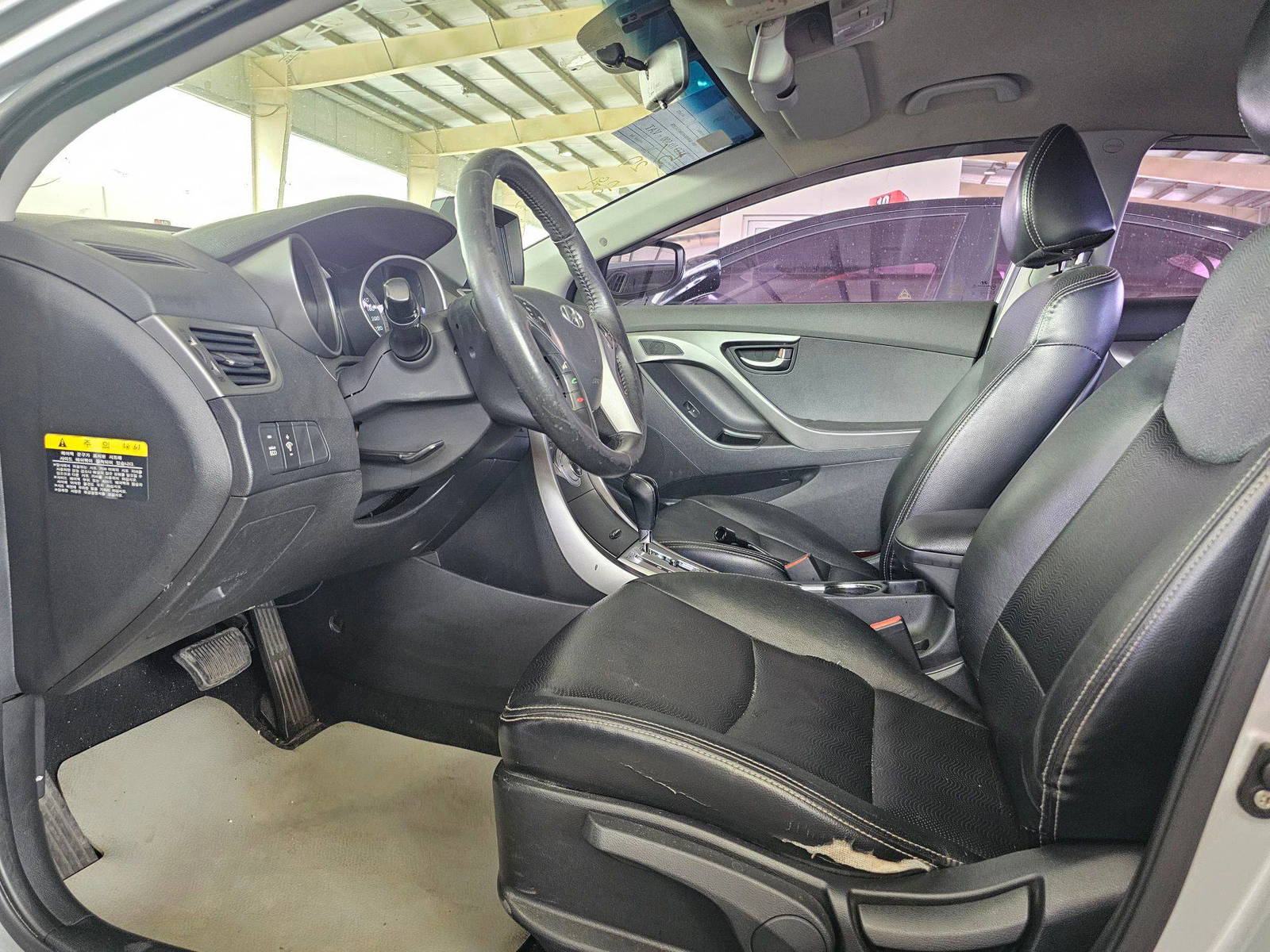 2012 HYUNDAI AVANTE — 90493 KM — Lot 413576 — Souq - Marhaba Auctions Used Cars - Image 8