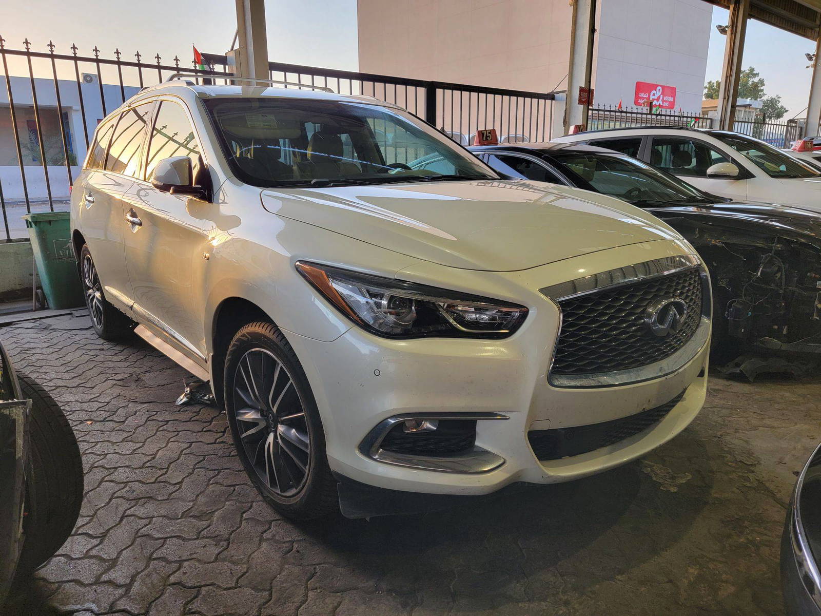 INFINITI QX60 2017 - Marhaba Auction Used Cars - Image 4