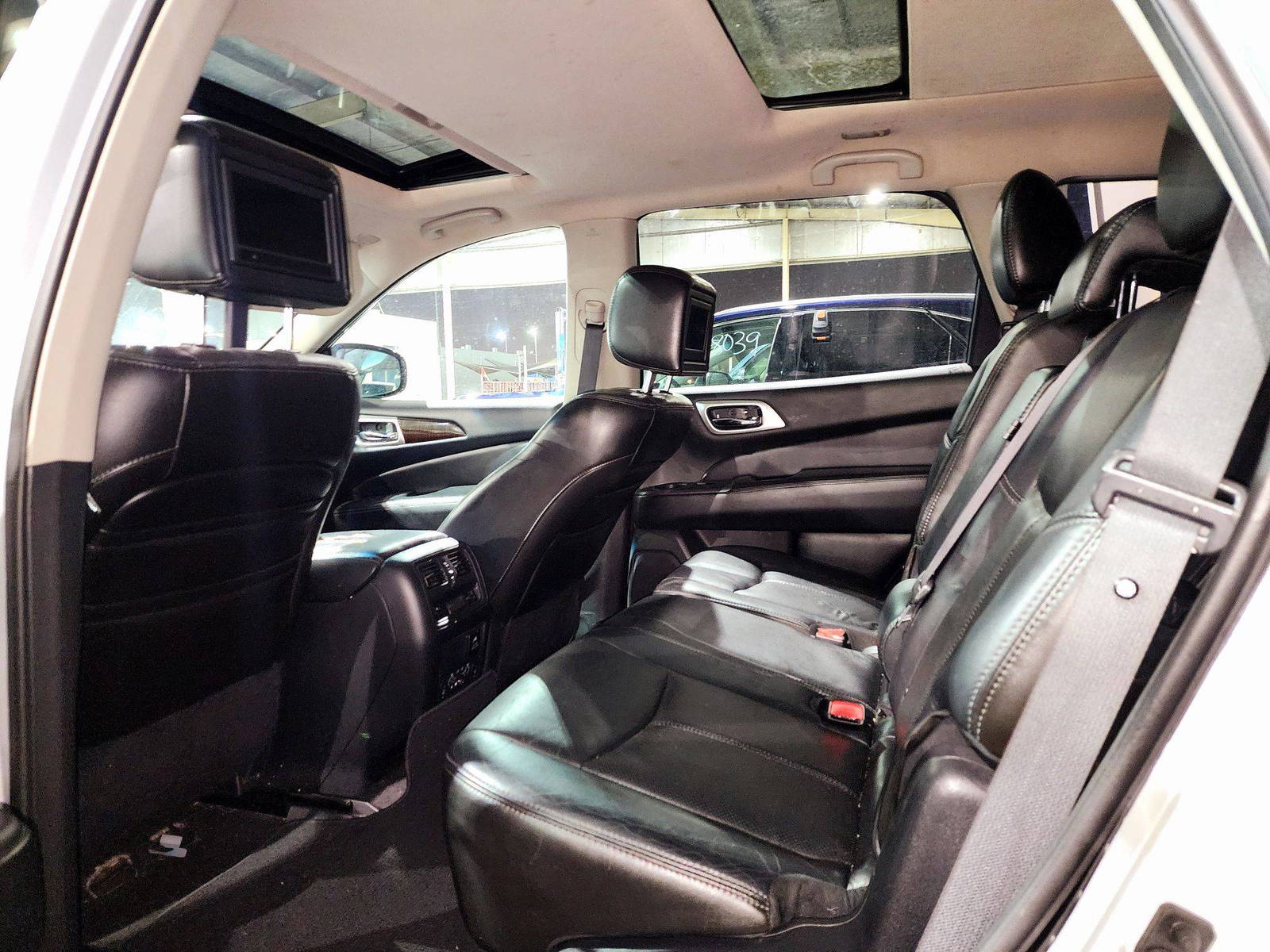 2013 NISSAN PATHFINDER — 156329 Miles — Lot 75000614 — Souq - Marhaba Auctions Used Cars - Image 6