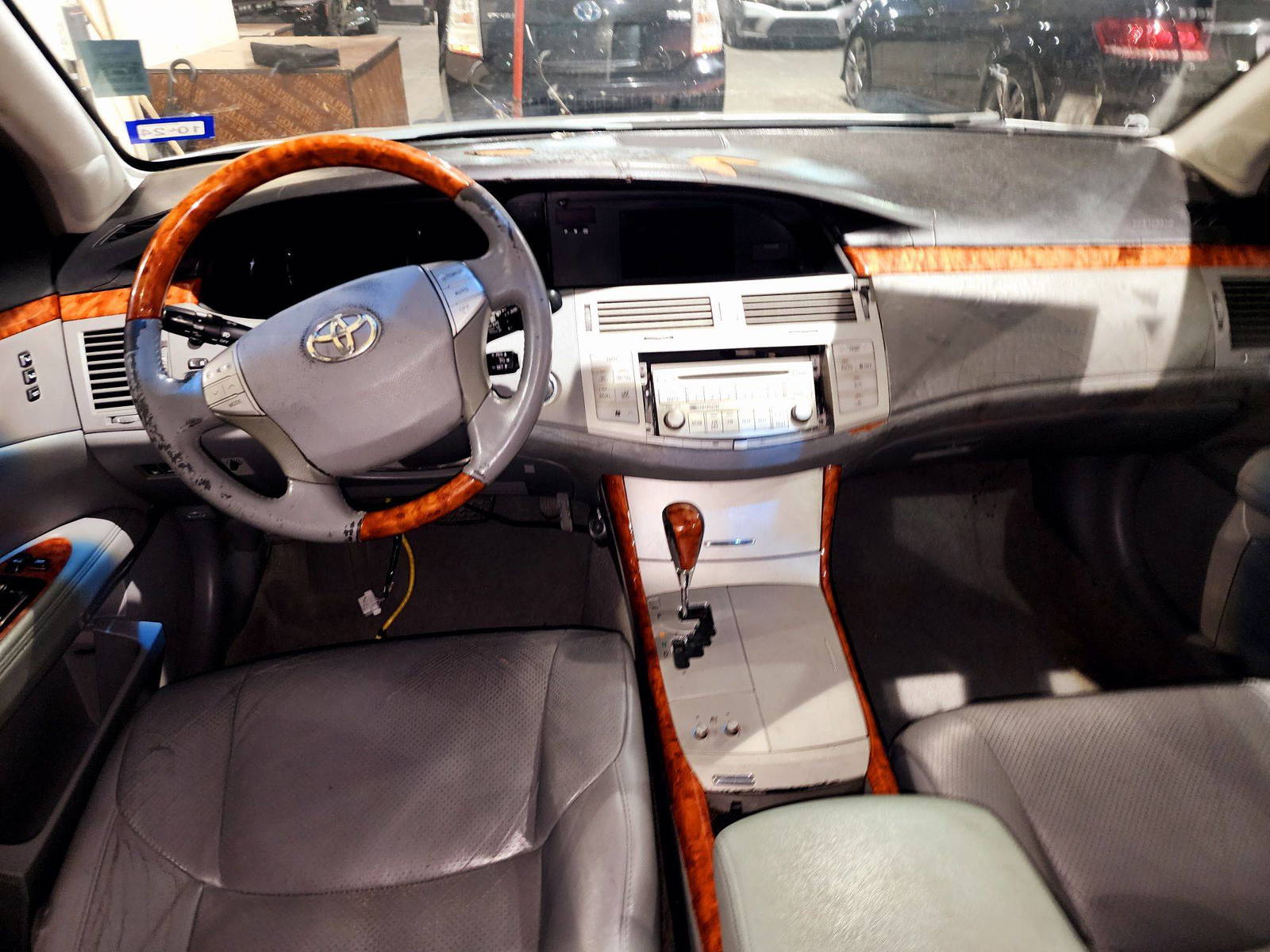 2007 TOYOTA AVALON — 224681 Miles — Lot 124587 — Souq - Marhaba Auctions Used Cars - Image 7