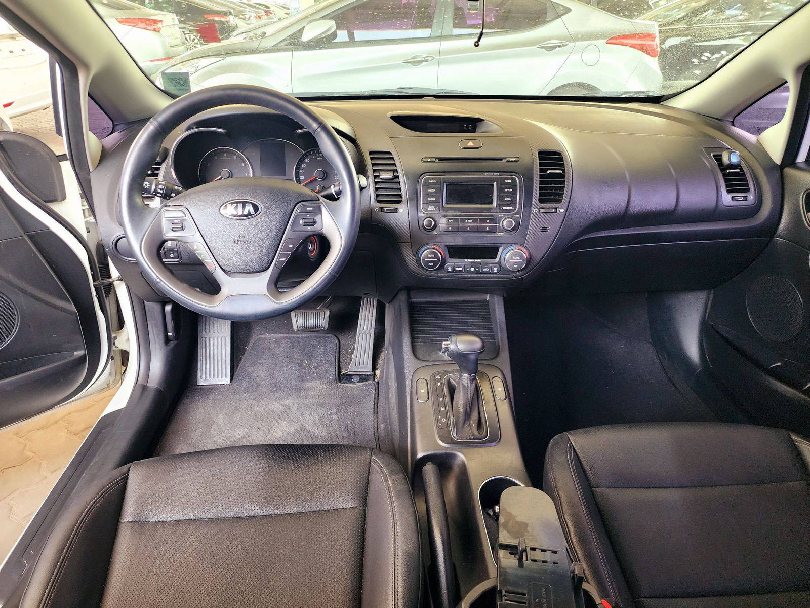 2014 KIA K3 — 110932 KM — Lot 216766 — Main - Marhaba Auctions Used Cars - Image 7