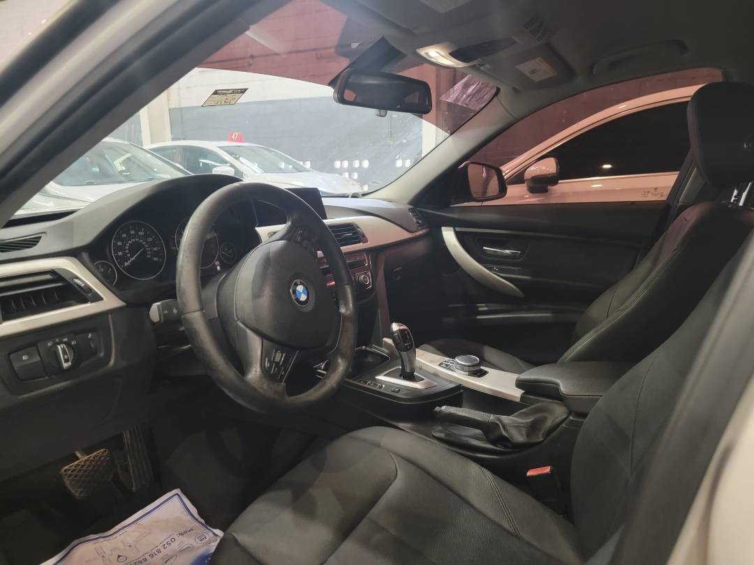 2017 BMW 320 I — 132906 Miles — Lot K864679 — Main - Marhaba Auctions Used Cars - Image 6
