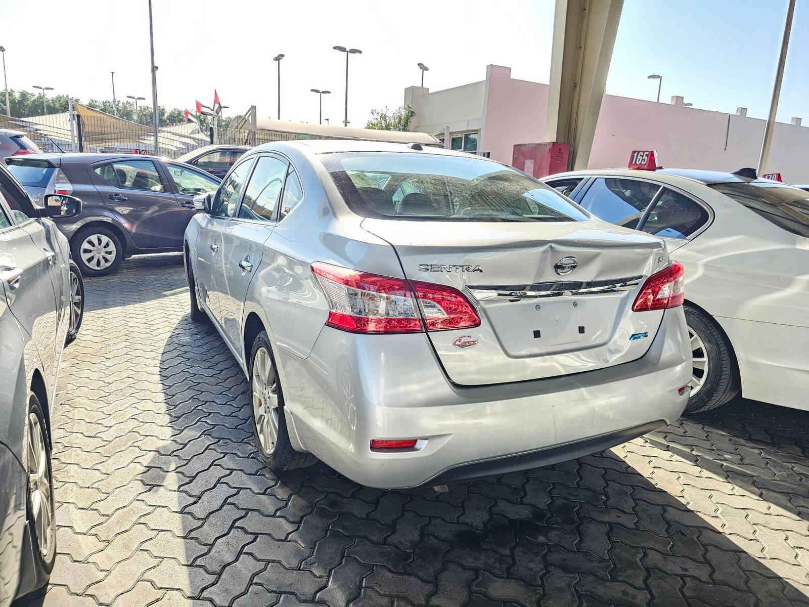 2014 NISSAN SENTRA — 157199 Miles — Lot AP6EY309653 — Souq - Marhaba Auctions Used Cars - Image 5