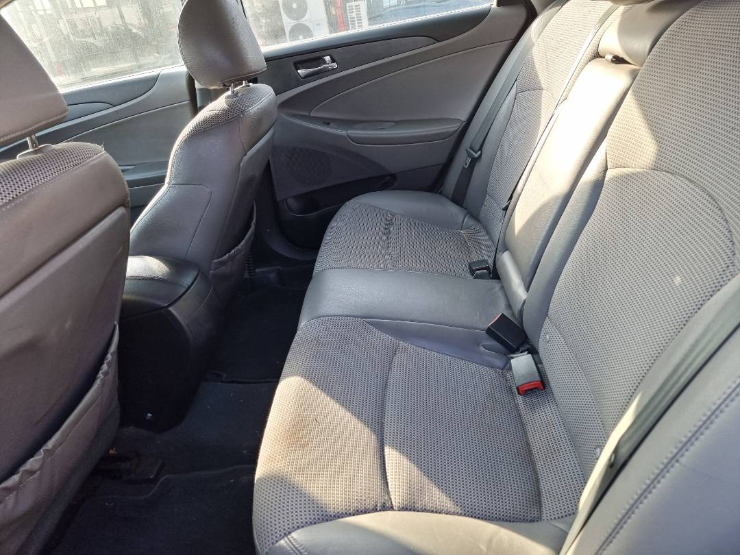 2011 HYUNDAI SONATA — 161736 Miles — Lot 215487 — Ind. 12 - Marhaba Auctions Used Cars - Image 7