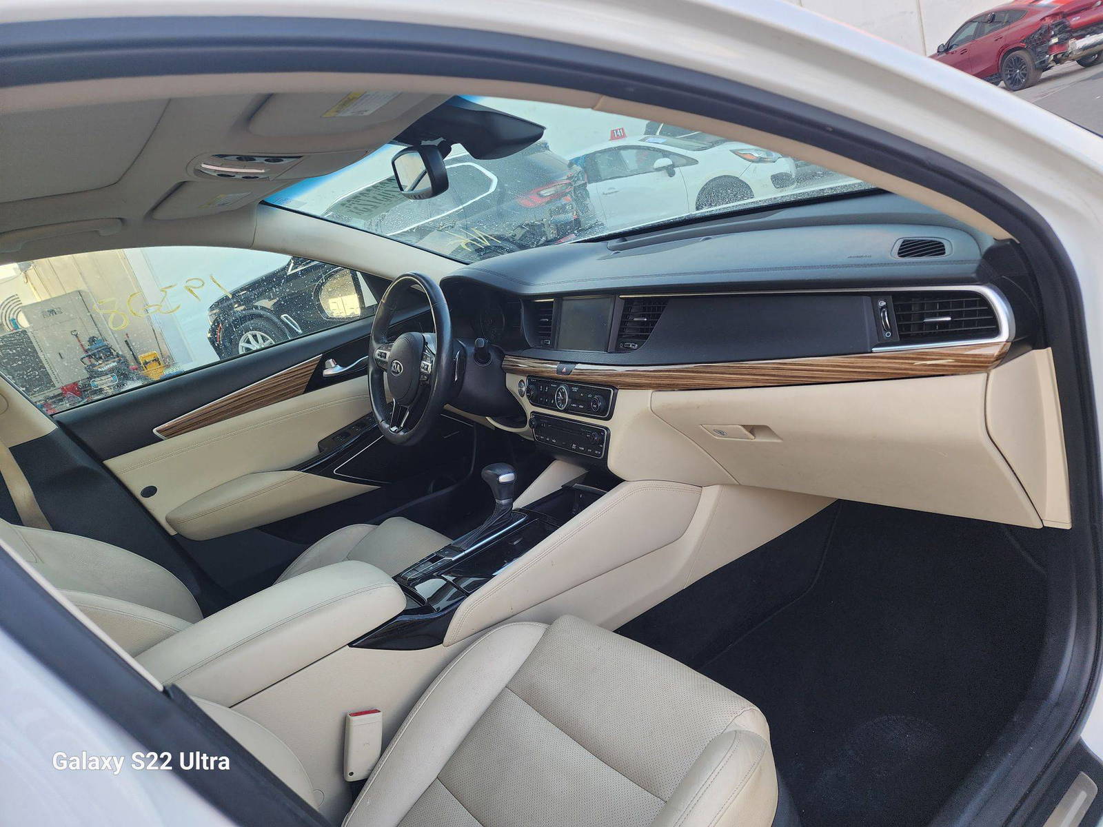 2017 KIA CADENZA — 77540 Miles — Lot 82203723 - Marhaba Auctions Used Cars - Image 6