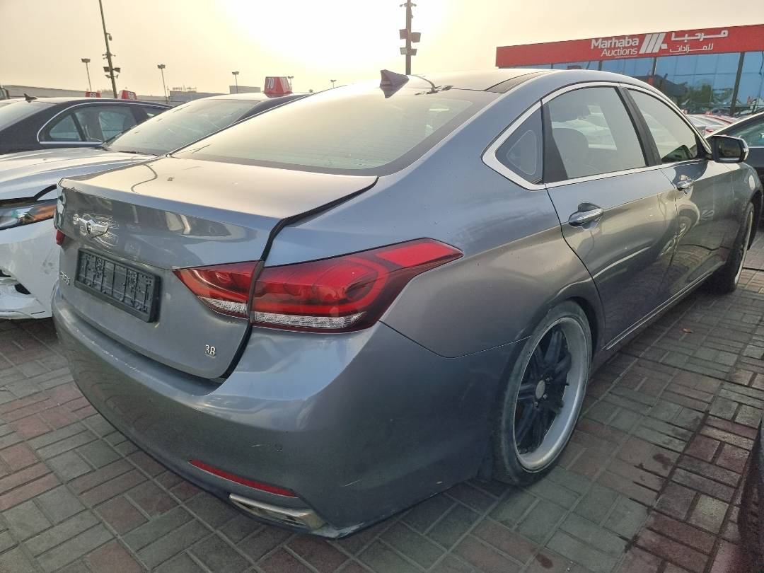 2015 HYUNDAI GENESIS — Lot 125487 — Ind. 12 - Marhaba Auctions Used Cars - Image 4