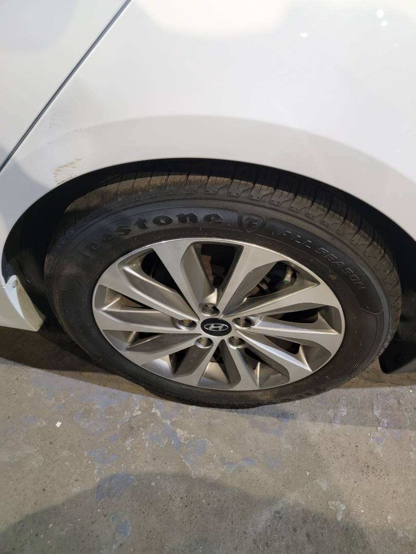 2017 HYUNDAI SONATA — 105053 Miles — Lot H540152 — Main - Marhaba Auctions Used Cars - Image 6