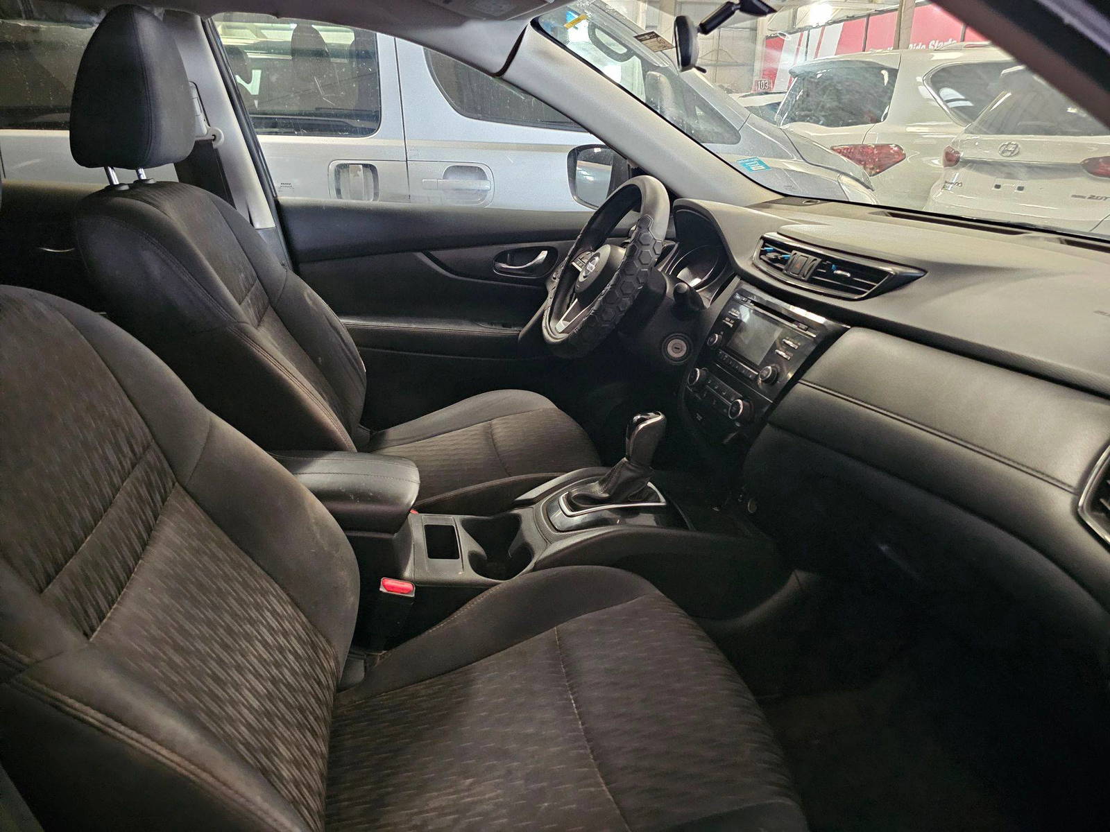 NISSAN ROGUE 2017 - Marhaba Auction Used Cars - Image 9
