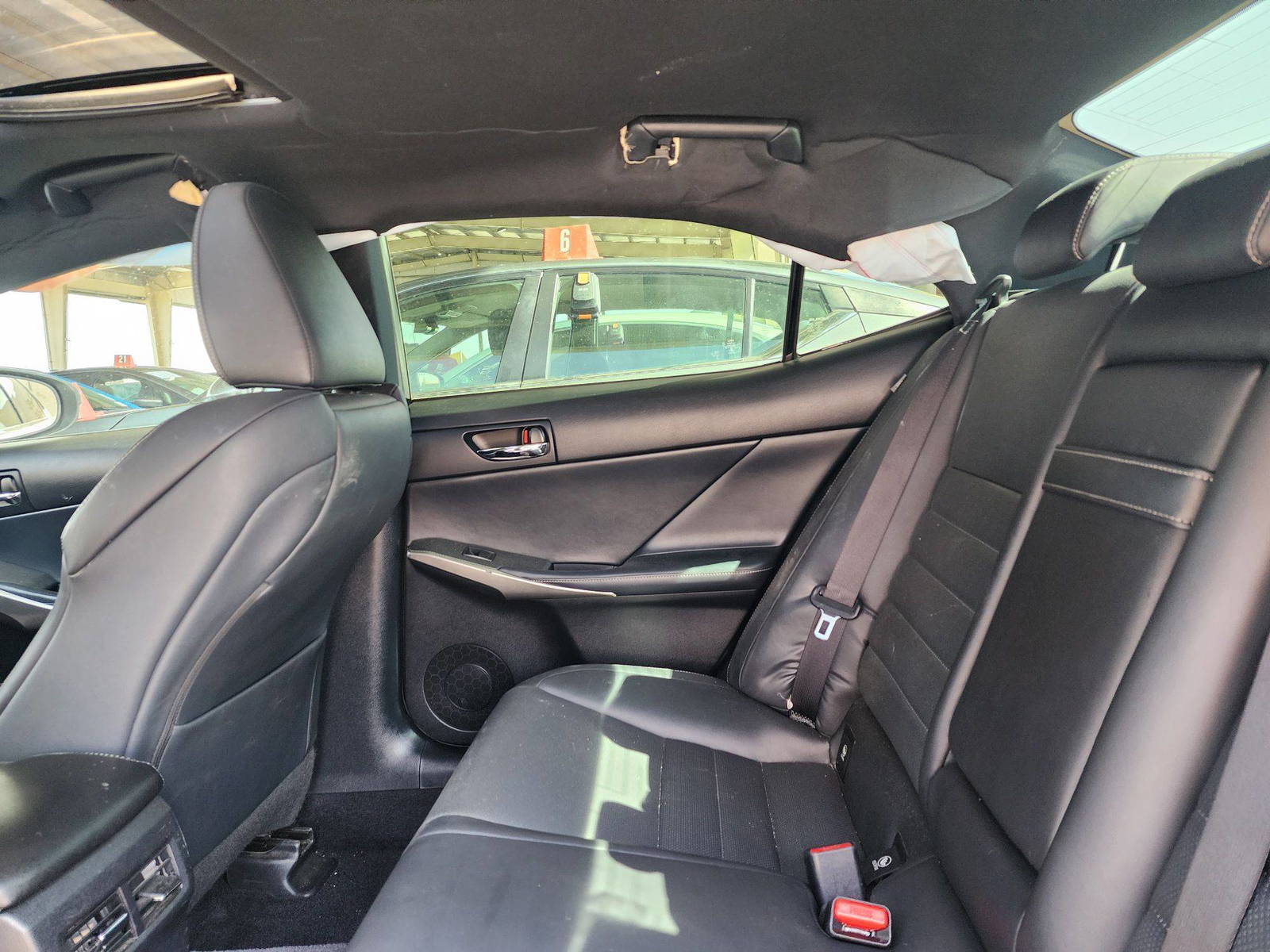 2014 LEXUS IS 250 — 89966 Miles — Lot 61530634 — Souq - Marhaba Auctions Used Cars - Image 7