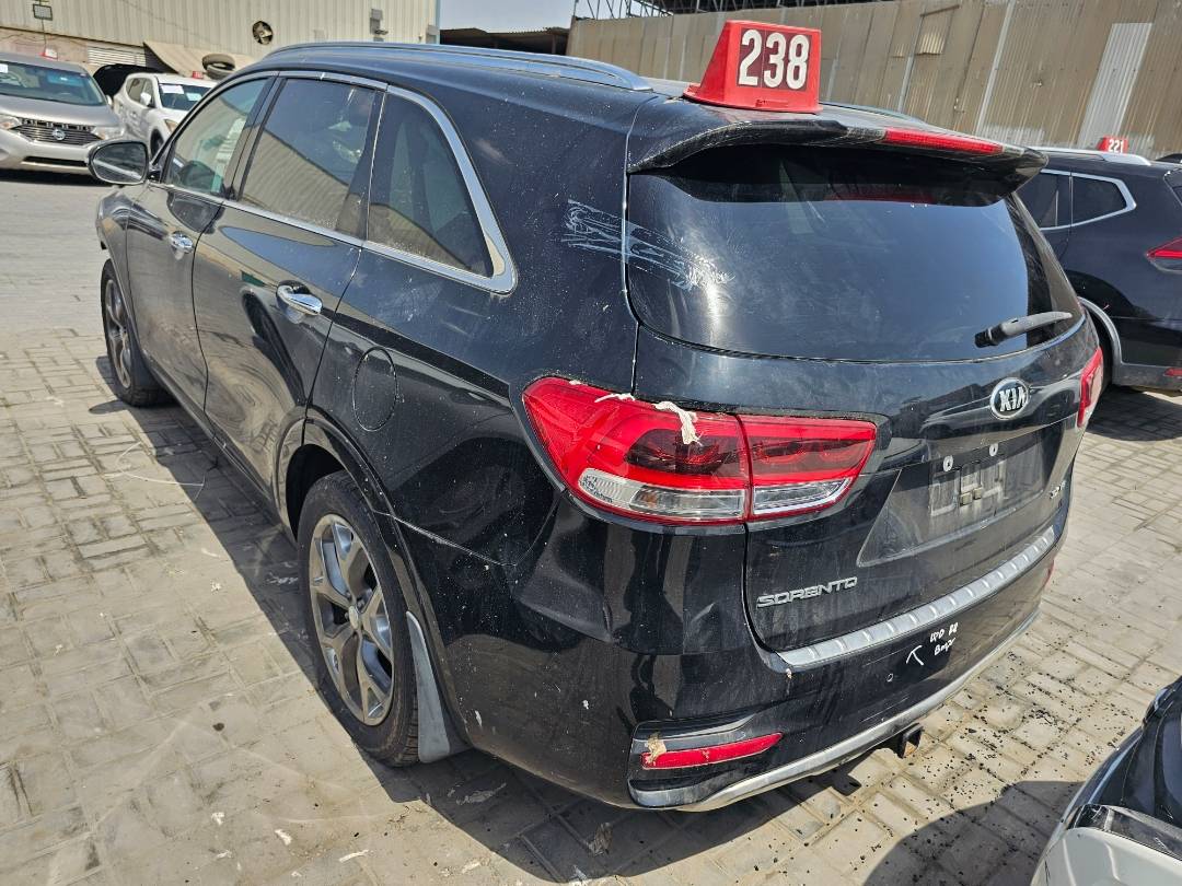 2017 KIA SORENTO — 72914 Miles — Lot HG238887 — Main - Marhaba Auctions Used Cars - Image 4
