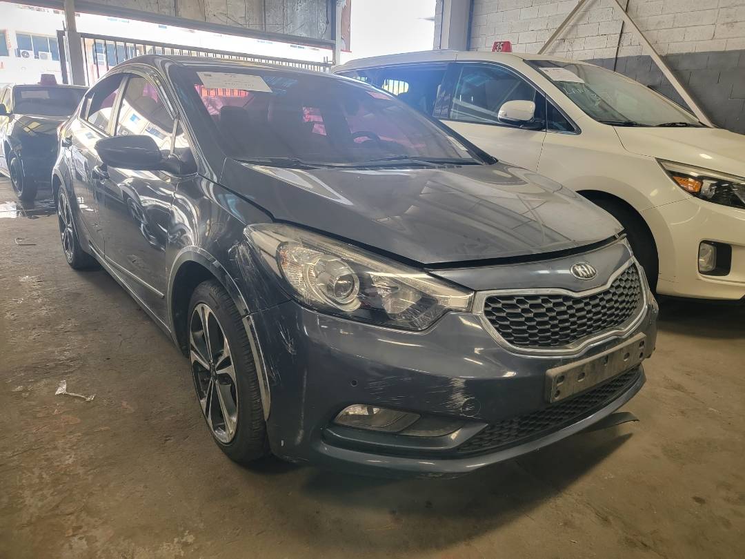 2014 KIA K3 — 151757 KM — Lot 224028 — Main - Marhaba Auctions Used Cars - Image 5