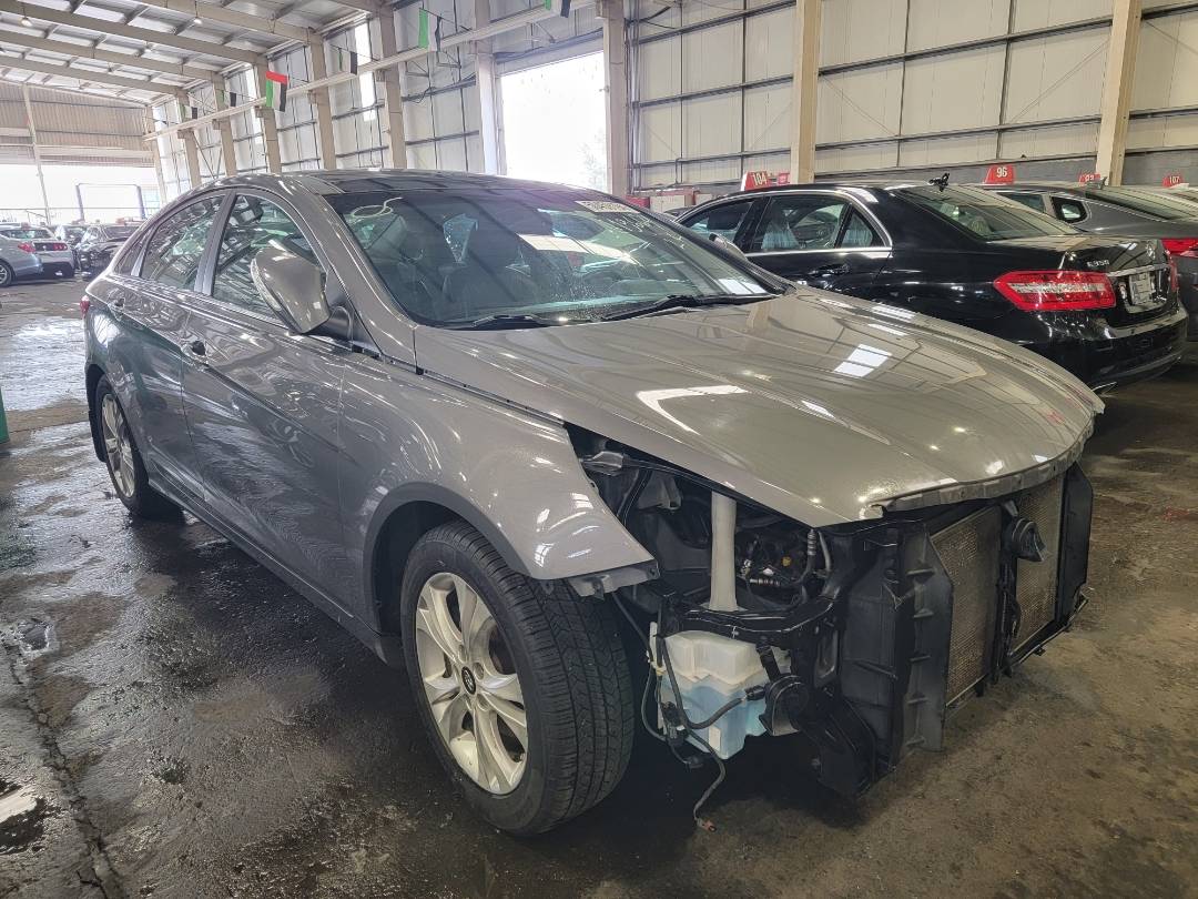 2013 HYUNDAI SONATA — 154783 Miles — Lot 50459194 — Main - Marhaba Auctions Used Cars - Image 4