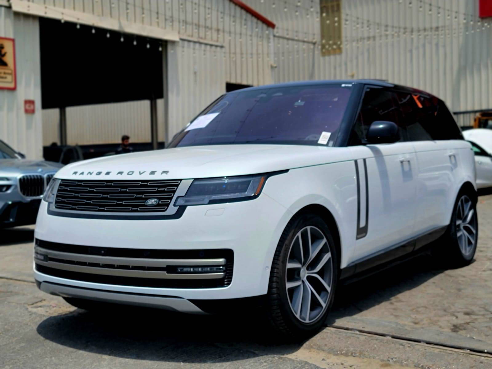 LAND ROVER RANGE ROVER VOGUE AUTOBIOGRAPHY 2023 - Marhaba Auction Used Cars - Image 4