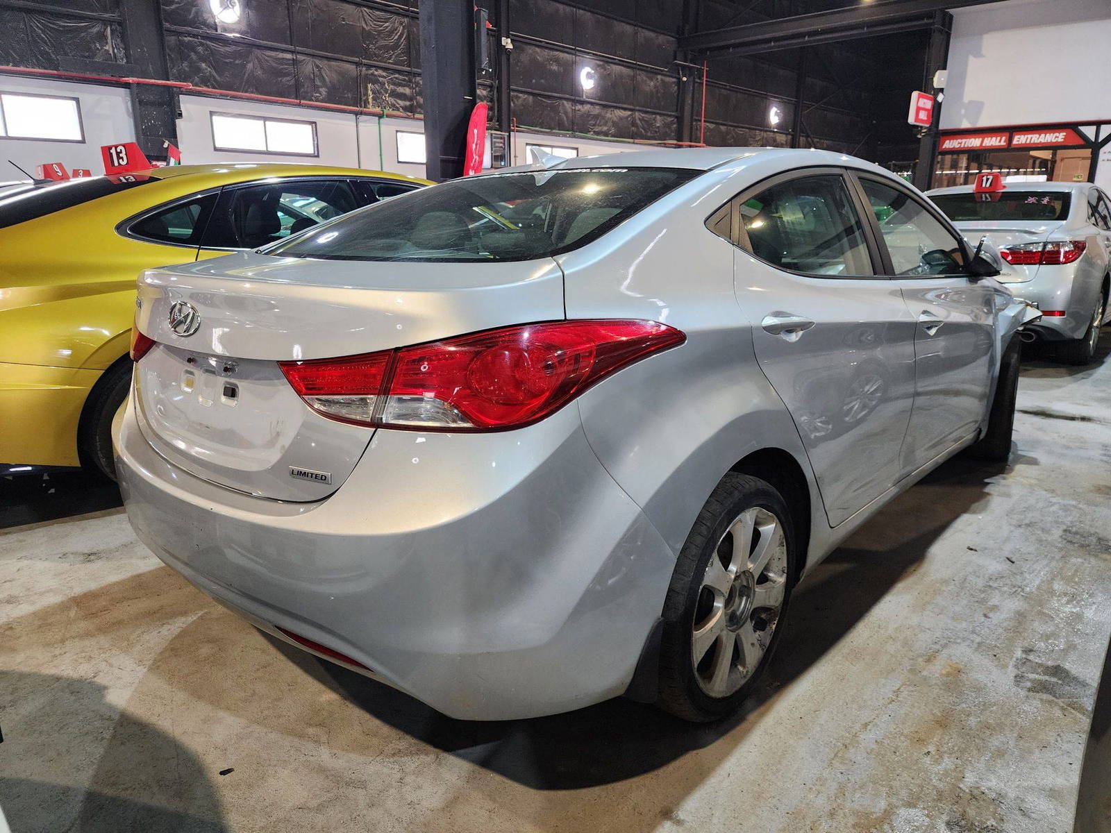 2013 HYUNDAI ELANTRA — 158068 Miles — Lot 883212 — Al Quoz - Marhaba Auctions Used Cars - Image 4