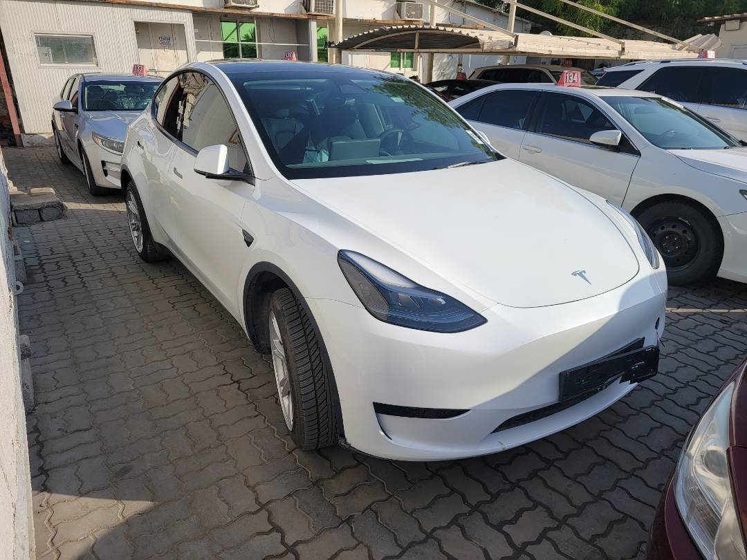 2023 TESLA MODEL Y — 7250 KM — Lot 103566 — Main - Marhaba Auctions Used Cars - Image 5