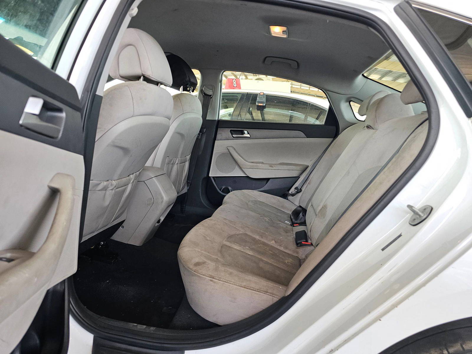 HYUNDAI SONATA 2017 - Marhaba Auction Used Cars - Image 6