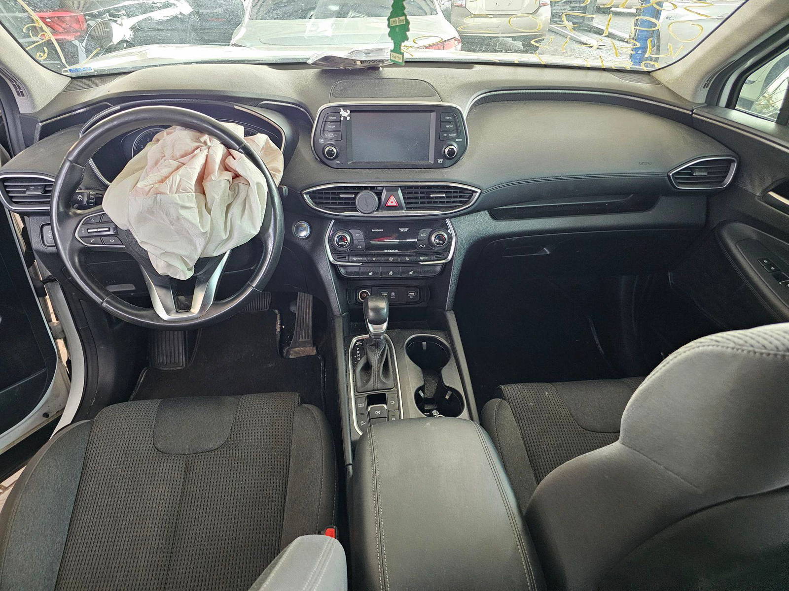 2019 HYUNDAI SANTA FE — 144788 KM — Lot 12316886 — Souq - Marhaba Auctions Used Cars - Image 6