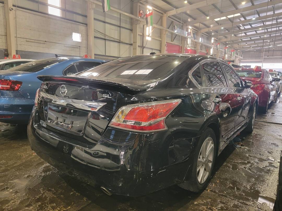 2015 NISSAN ALTIMA — 174449 Miles — Lot 862355 — Main - Marhaba Auctions Used Cars - Image 3