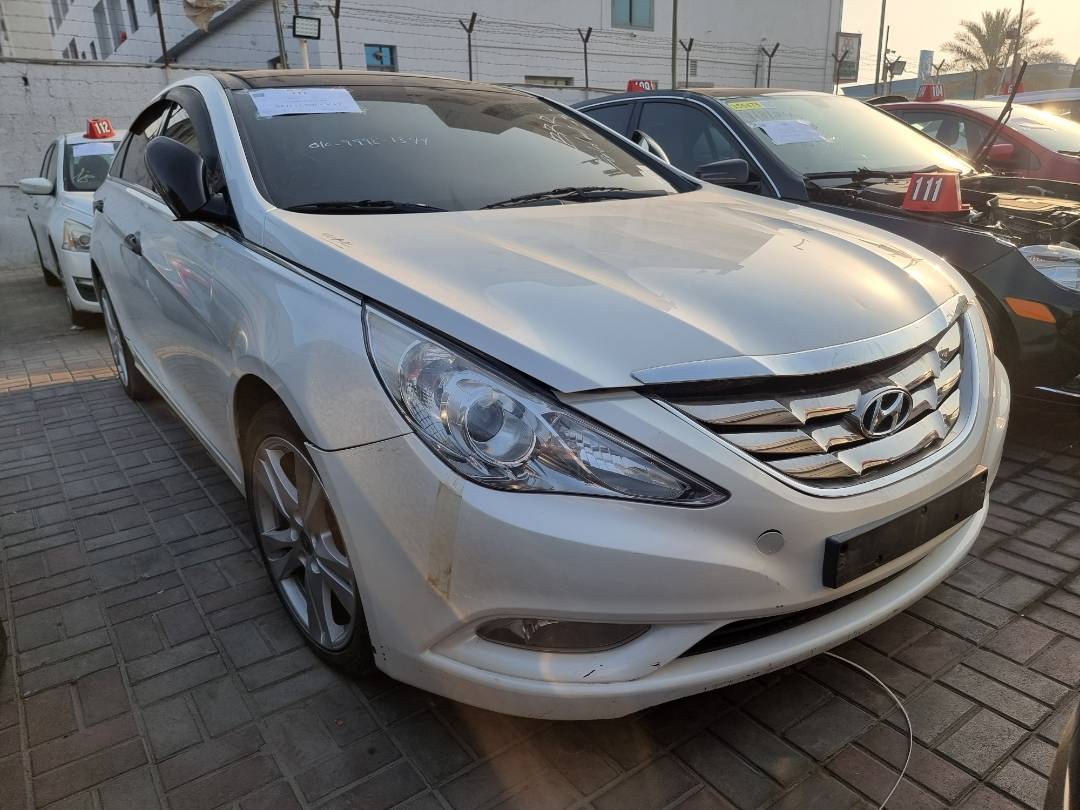 2010 HYUNDAI SONATA — 233478 KM — Lot 215487 — Main - Marhaba Auctions Used Cars - Image 3