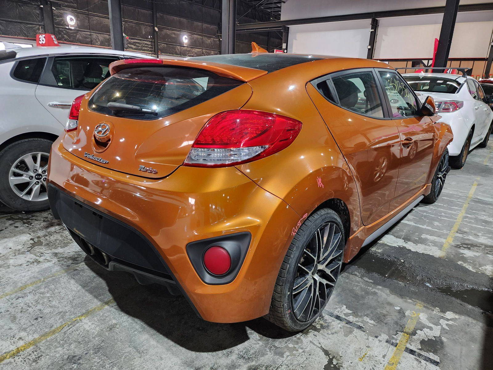 2016 HYUNDAI VELOSTER — 197171 Miles — Lot 270521 — Al Quoz - Marhaba Auctions Used Cars - Image 4