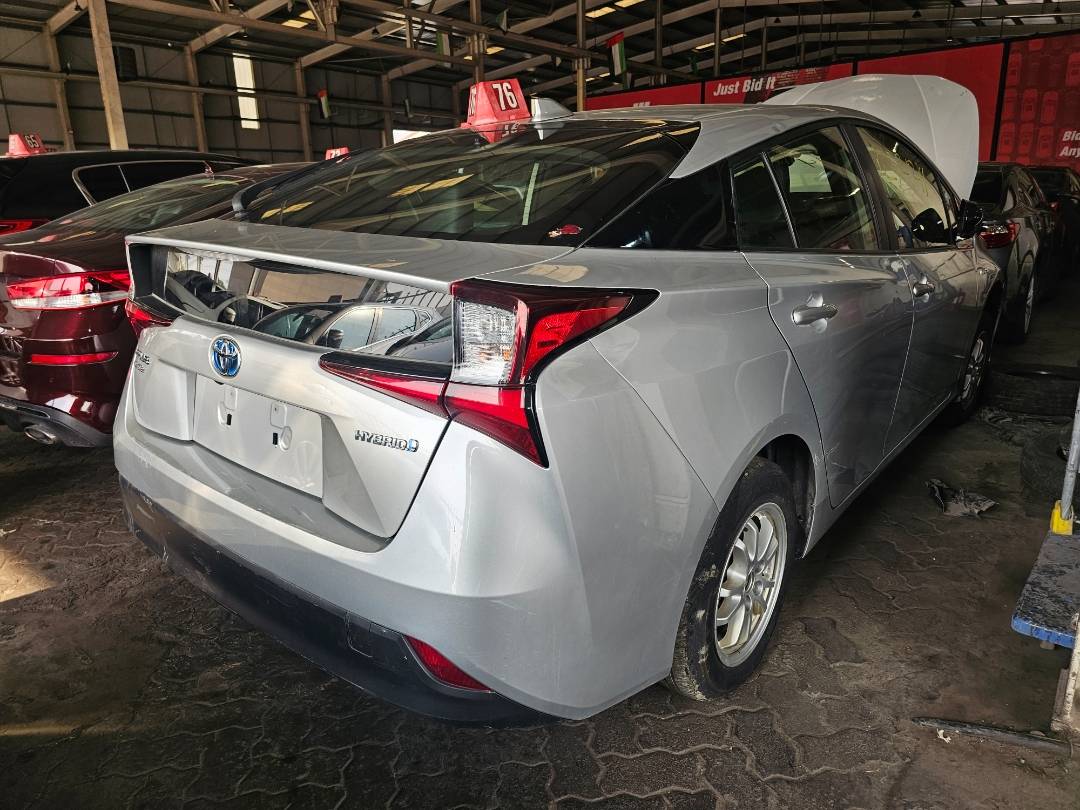 2019 TOYOTA PRIUS — 171086 KM — Lot 12321214 — Main - Marhaba Auctions Used Cars - Image 3