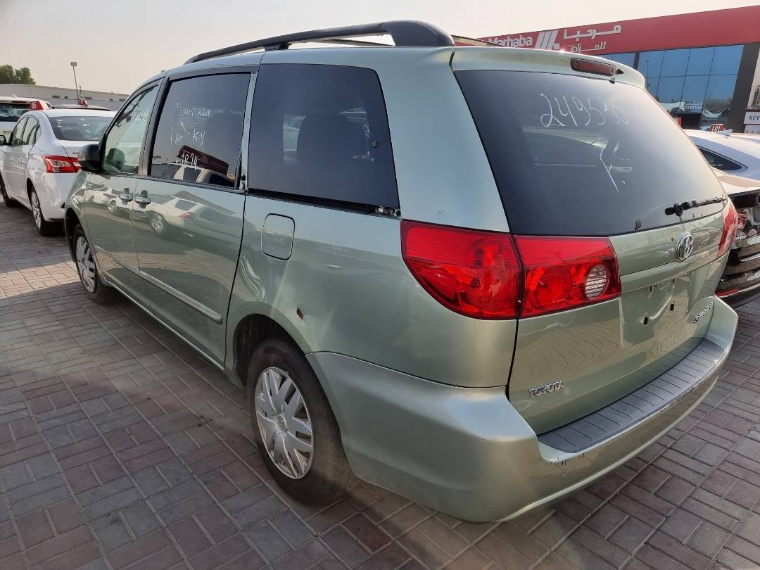 2009 TOYOTA SIENNA — 222639 Miles — Lot 125487 — Ind. 12 - Marhaba Auctions Used Cars - Image 4