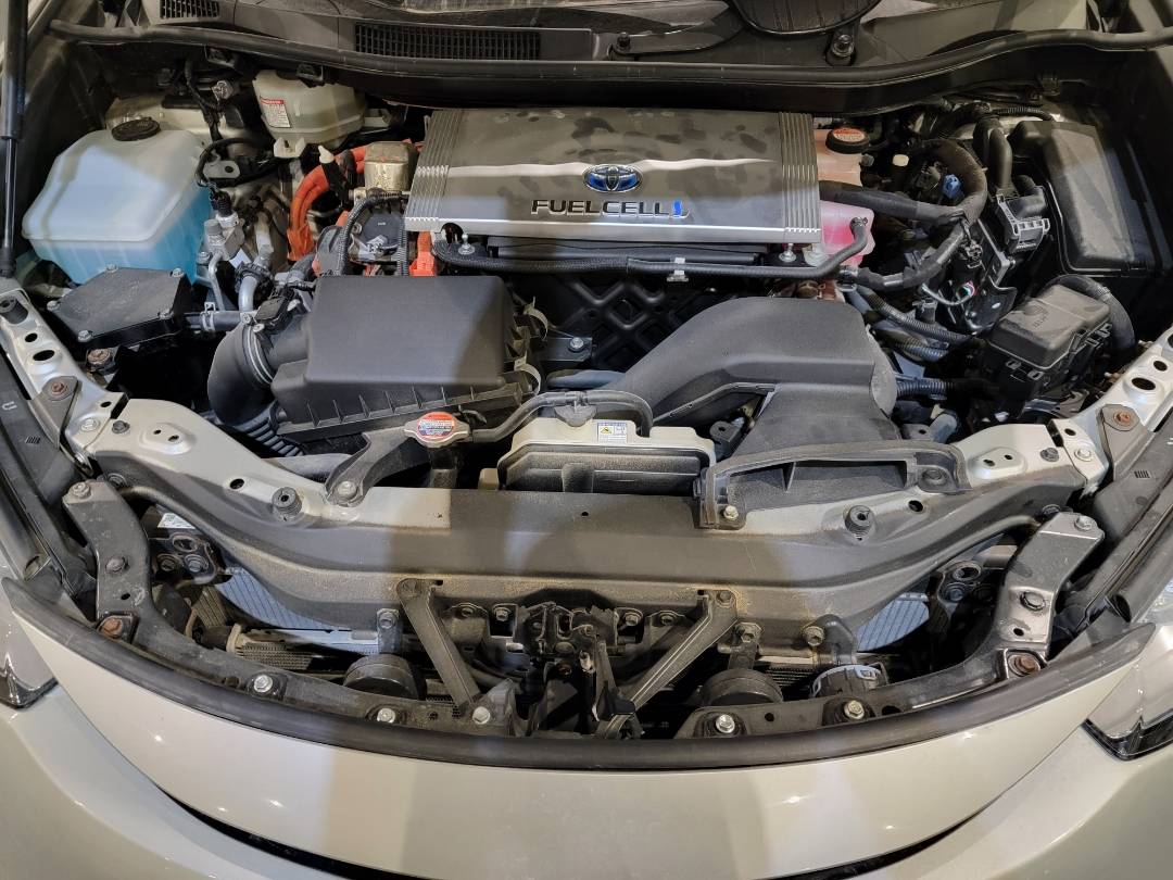 2018 TOYOTA MIRAI — 69584 KM — Lot A005170 — Main - Marhaba Auctions Used Cars - Image 11