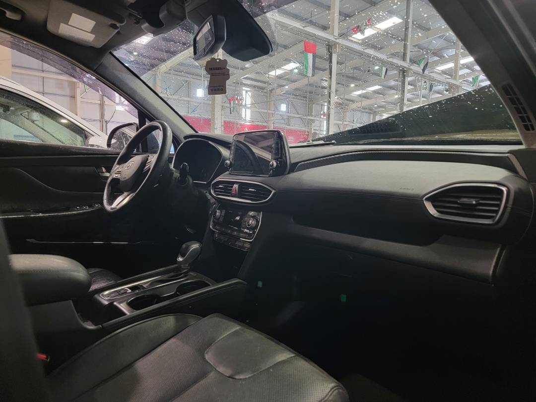 2019 HYUNDAI SANTA FE — 69907 KM — Lot 076730 — Main - Marhaba Auctions Used Cars - Image 6