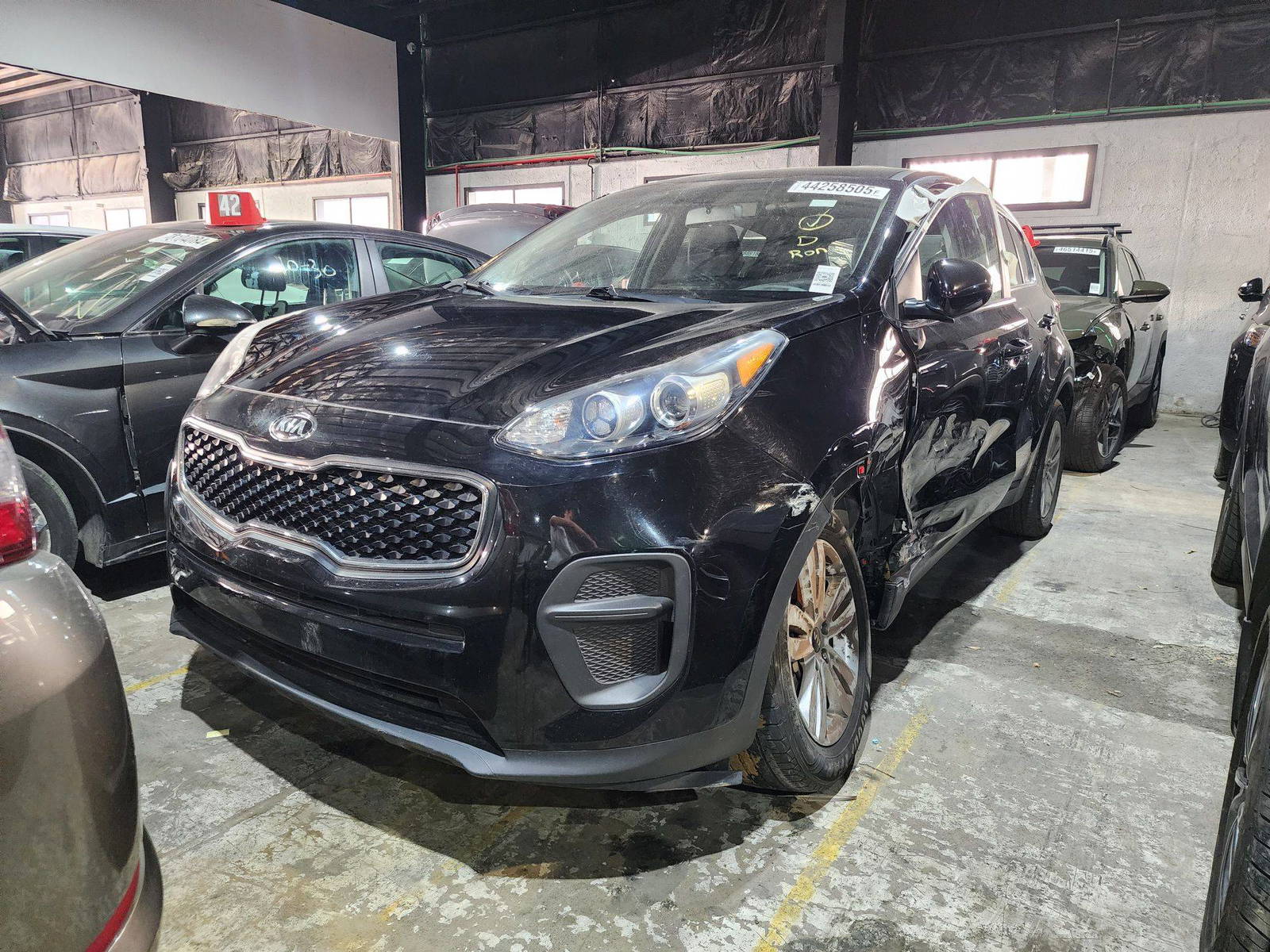 2018 KIA SPORTAGE — 169022 Miles — Lot 448405 — Souq - Marhaba Auctions Used Cars - Image 4