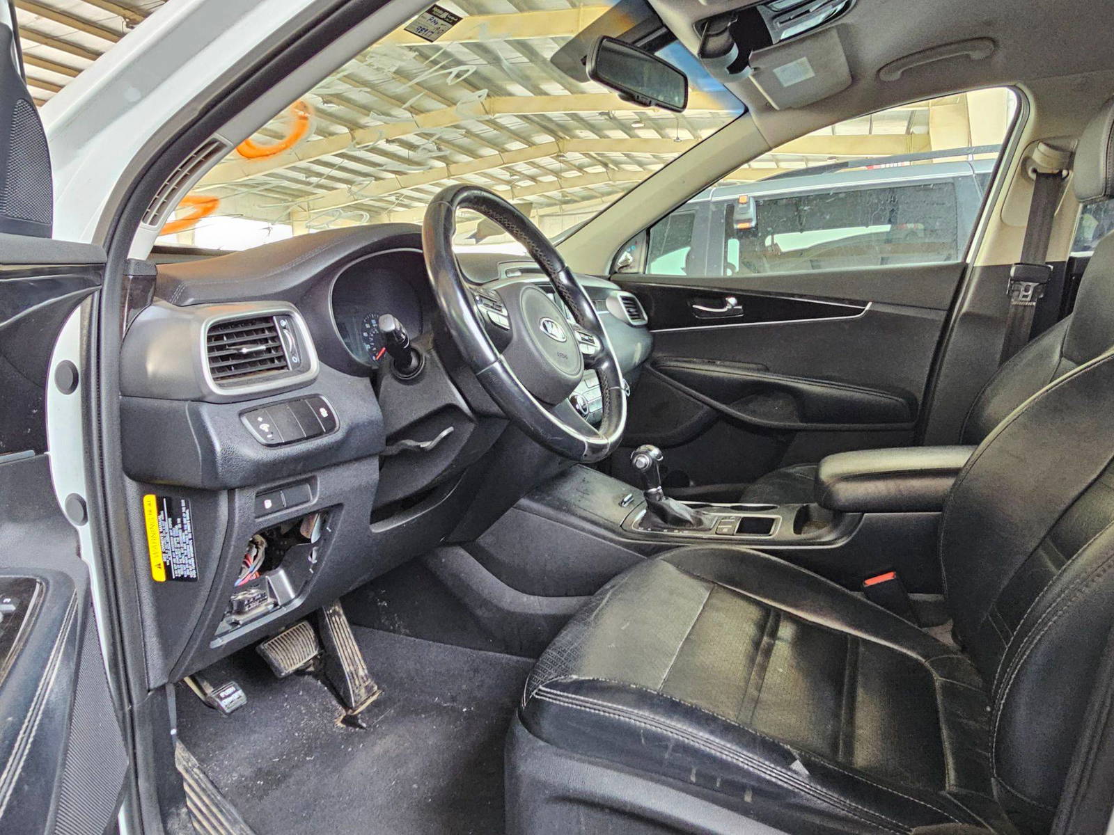 2017 KIA SORENTO — 98917 Miles — Lot HG286146 — Main - Marhaba Auctions Used Cars - Image 8
