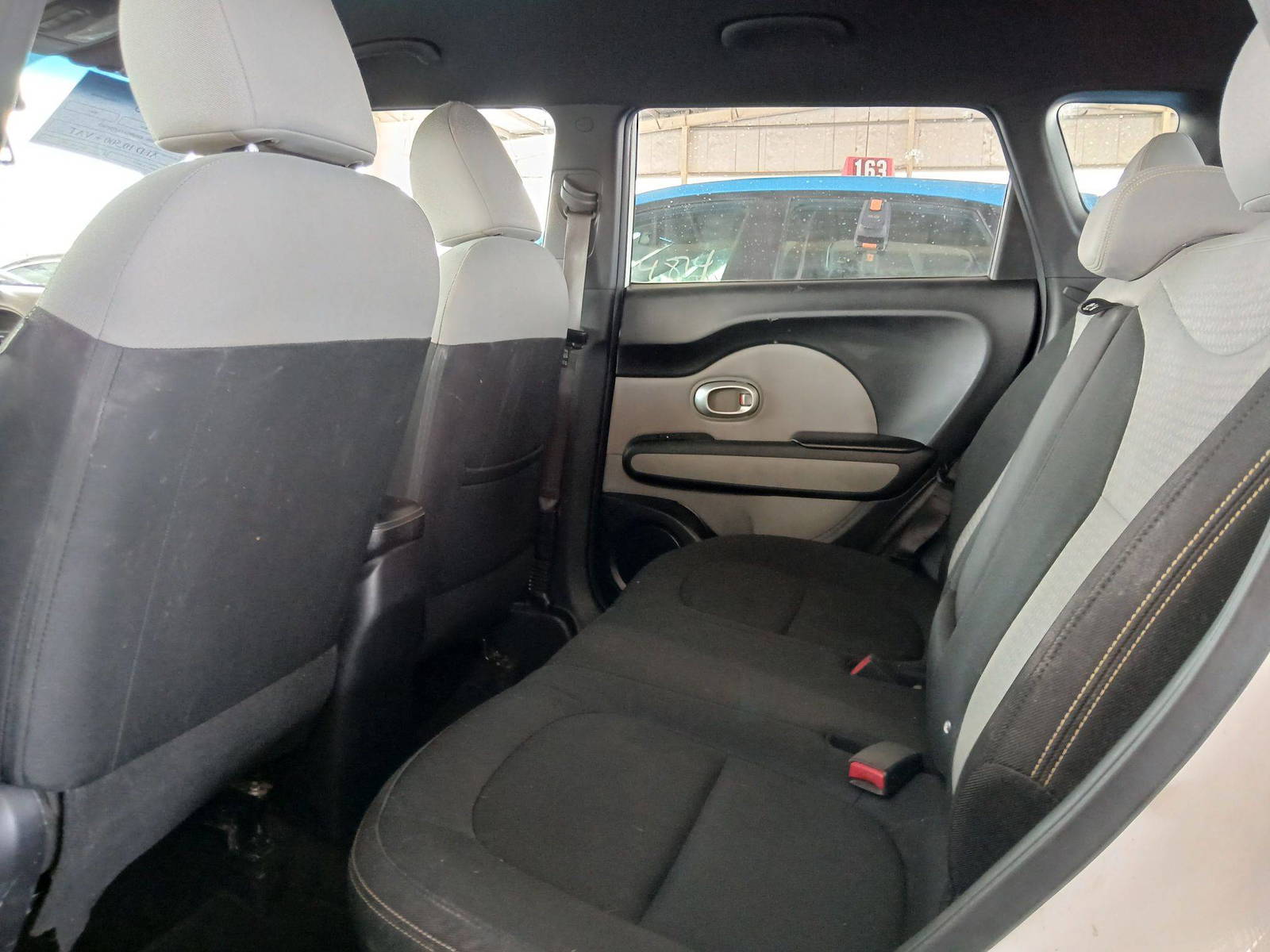 2015 KIA SOUL — 190328 Miles — Lot 7207927 — Souq - Marhaba Auctions Used Cars - Image 6