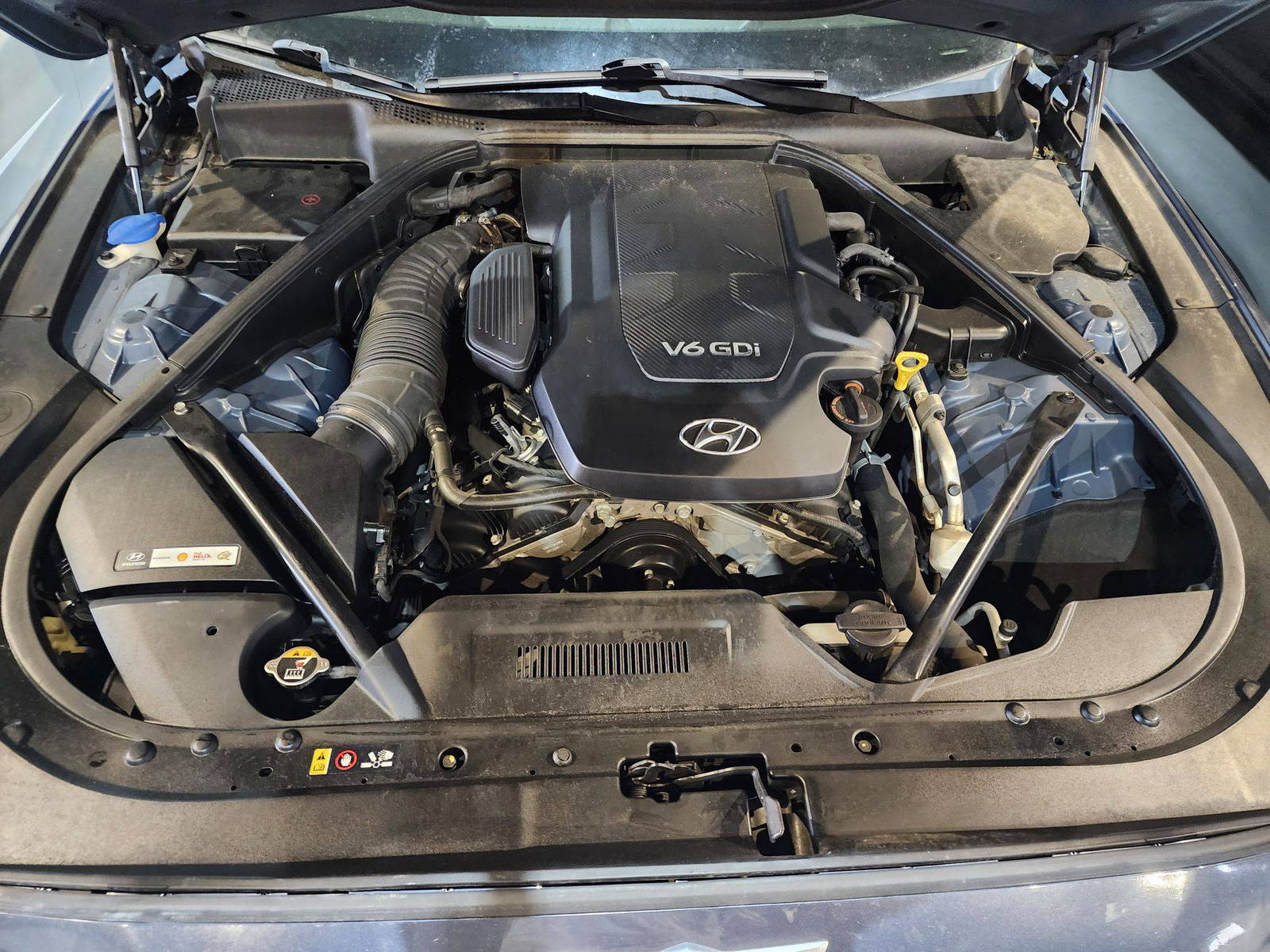 2015 HYUNDAI GENESIS — 96597 Miles — Lot 40099452 — Souq - Marhaba Auctions Used Cars - Image 13