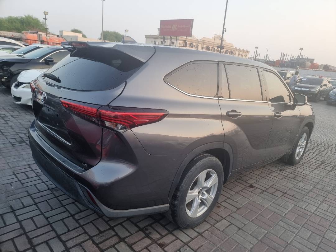 2020 TOYOTA HIGHLANDER — 30375 Miles — Lot 1LS505293 — Ind. 12 - Marhaba Auctions Used Cars - Image 3