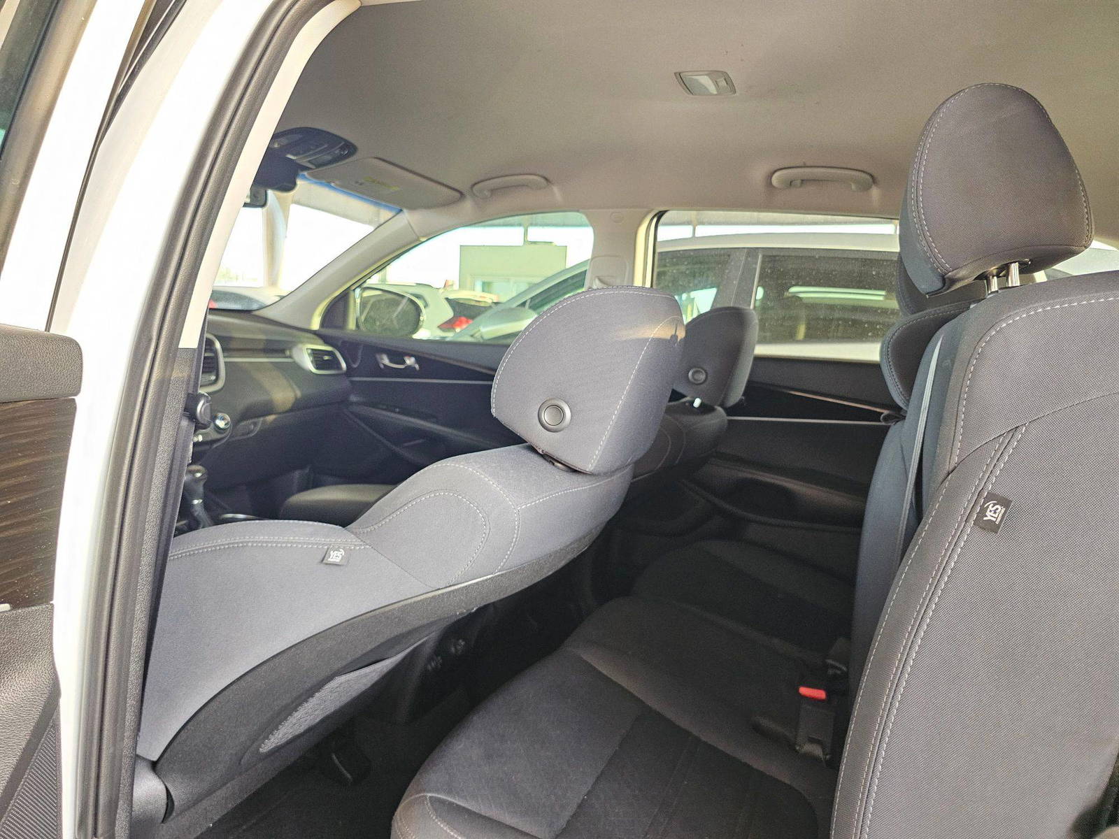 KIA SORENTO 2019 - Marhaba Auction Used Cars - Image 6