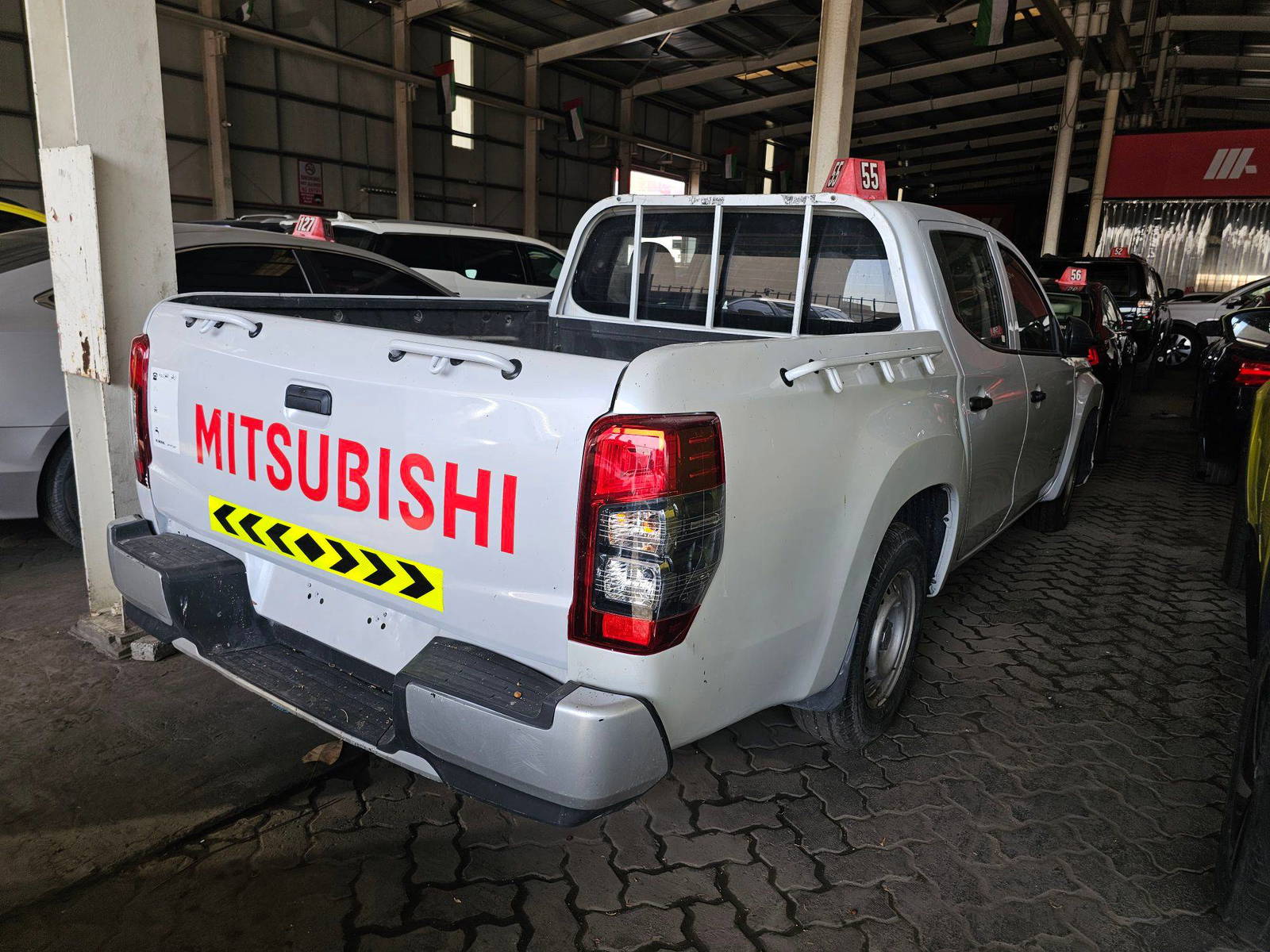 2019 MITSUBISHI pickup — 333241 KM — Lot 9KH023580 — Main - Marhaba Auctions Used Cars - Image 5