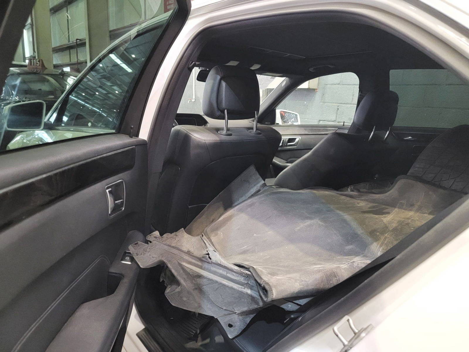 MERCEDES BENZ E350 2014 - Marhaba Auction Used Cars - Image 8