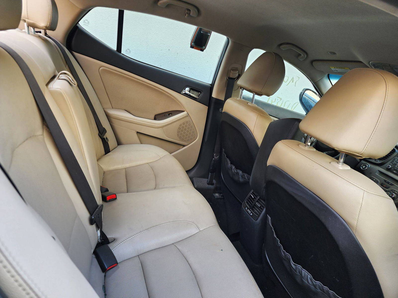 2012 KIA OPTIMA — 171541 Miles — Lot 53865 — Al Quoz - Marhaba Auctions Used Cars - Image 3
