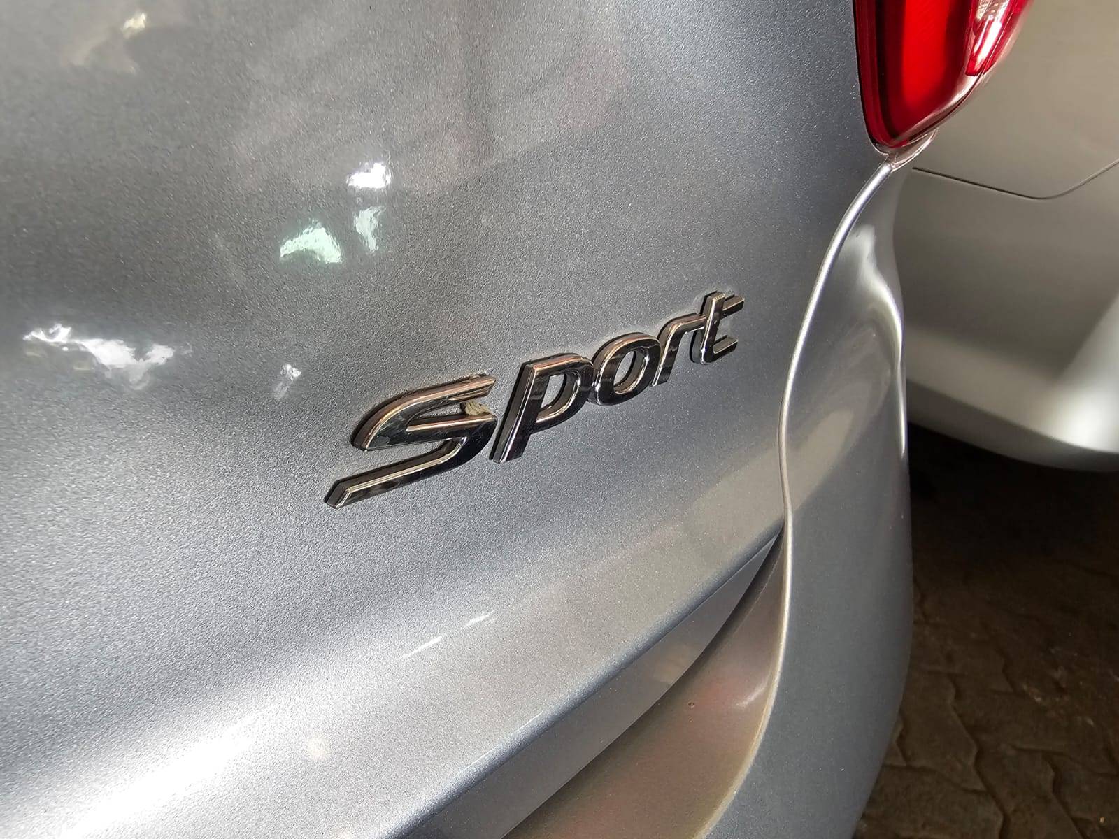 2015 HYUNDAI SONATA — 212797 KM — Lot FH058224 — Main - Marhaba Auctions Used Cars - Image 4