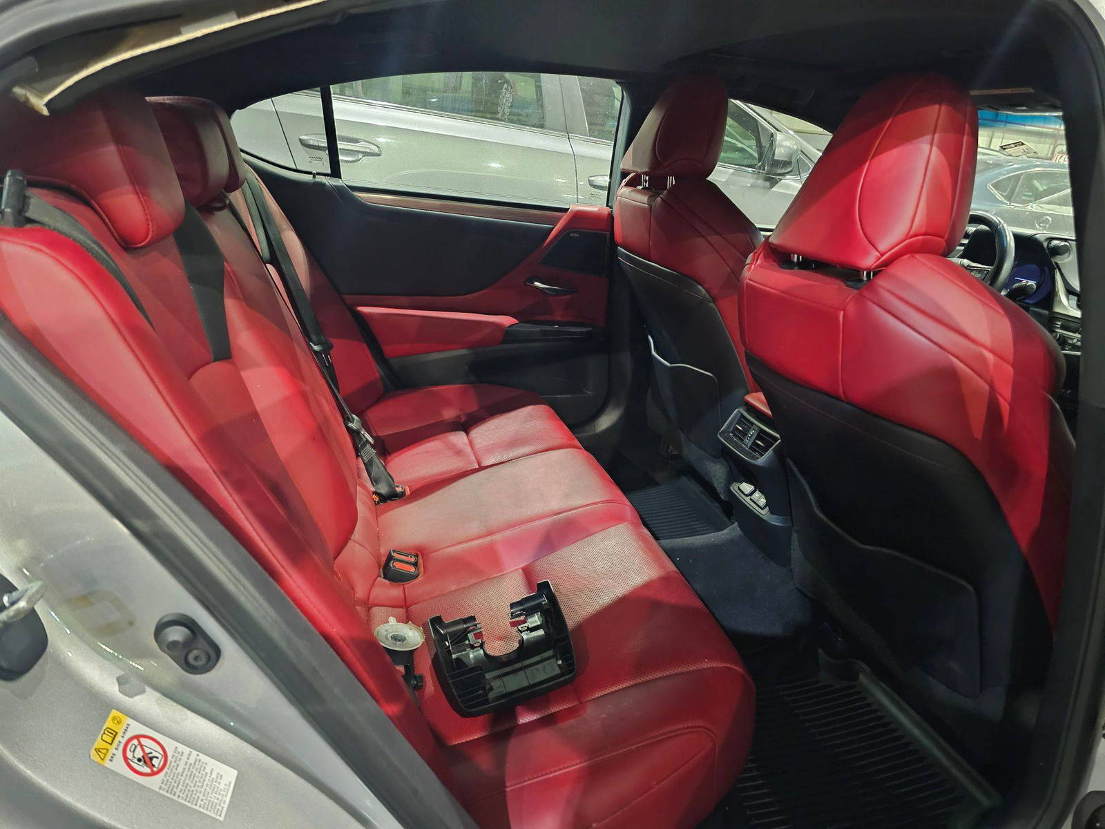 2019 LEXUS ES 350 — 113211 Miles — Lot U046126 — Main - Marhaba Auctions Used Cars - Image 7