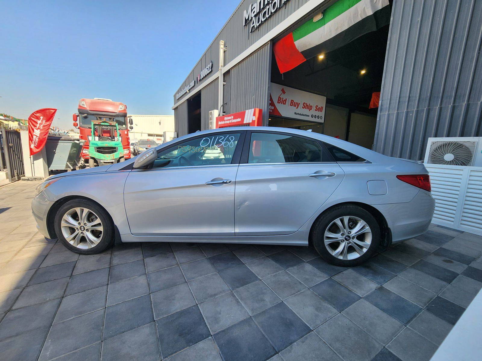 2011 HYUNDAI SONATA — 192110 Miles — Lot 75436784 — Al Quoz - Marhaba Auctions Used Cars - Image 6