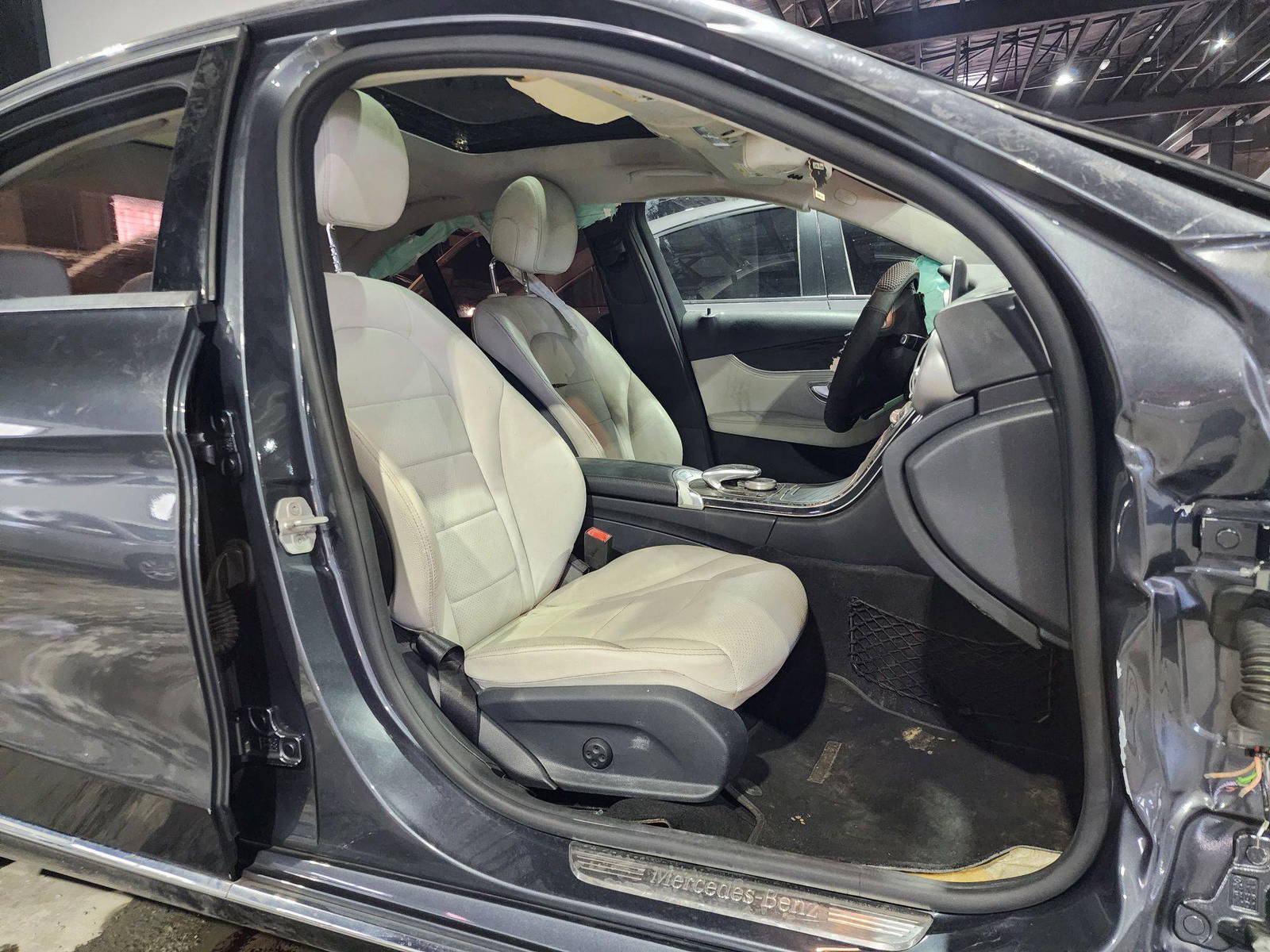 MERCEDES BENZ C300 2015 - Marhaba Auction Used Cars - Image 9