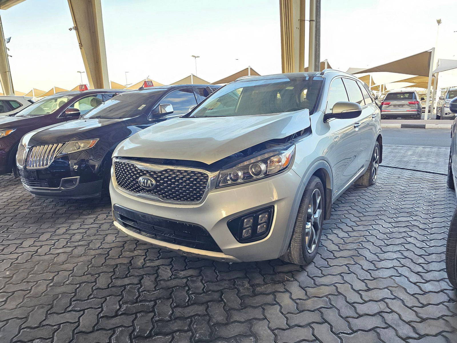 2016 KIA SORENTO — 209477 KM — Lot GG103319 — Ind. 12 - Marhaba Auctions Used Cars - Image 3