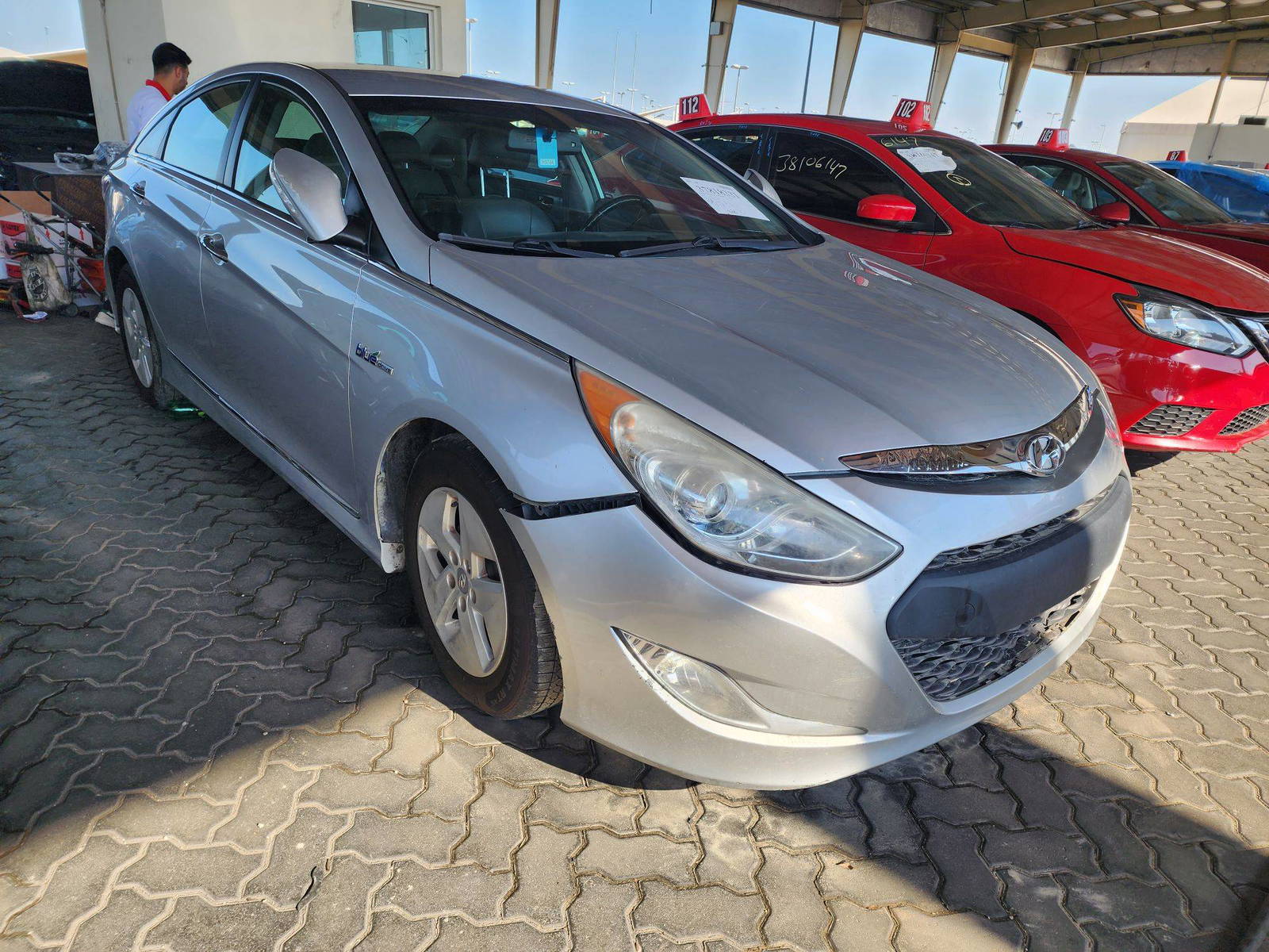 2012 HYUNDAI SONATA — 216840 Miles — Lot 37818331 - Marhaba Auctions Used Cars - Image 5