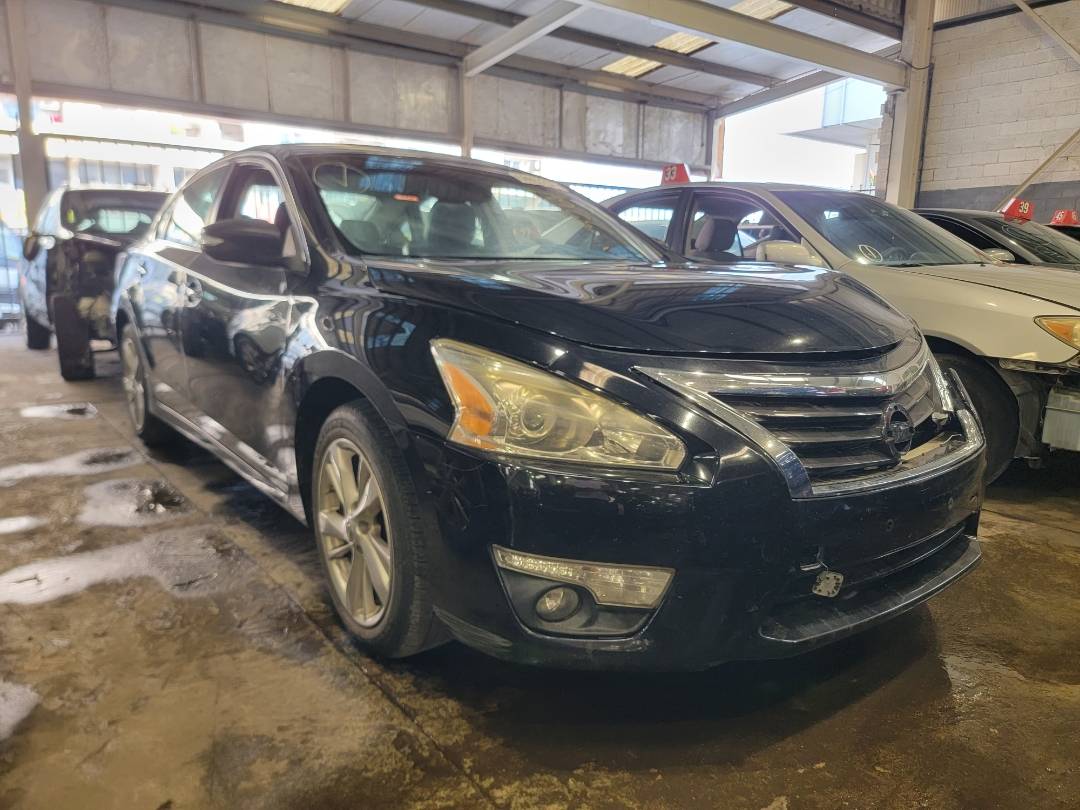 2015 NISSAN ALTIMA — 106744 Miles — Lot FC213561 — Main - Marhaba Auctions Used Cars - Image 4