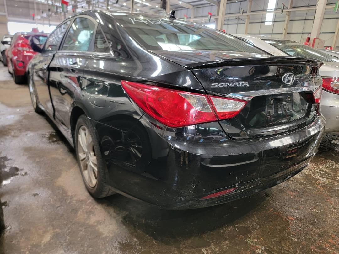 2011 HYUNDAI SONATA — 243414 Miles — Lot 60170274 — Main - Marhaba Auctions Used Cars - Image 4