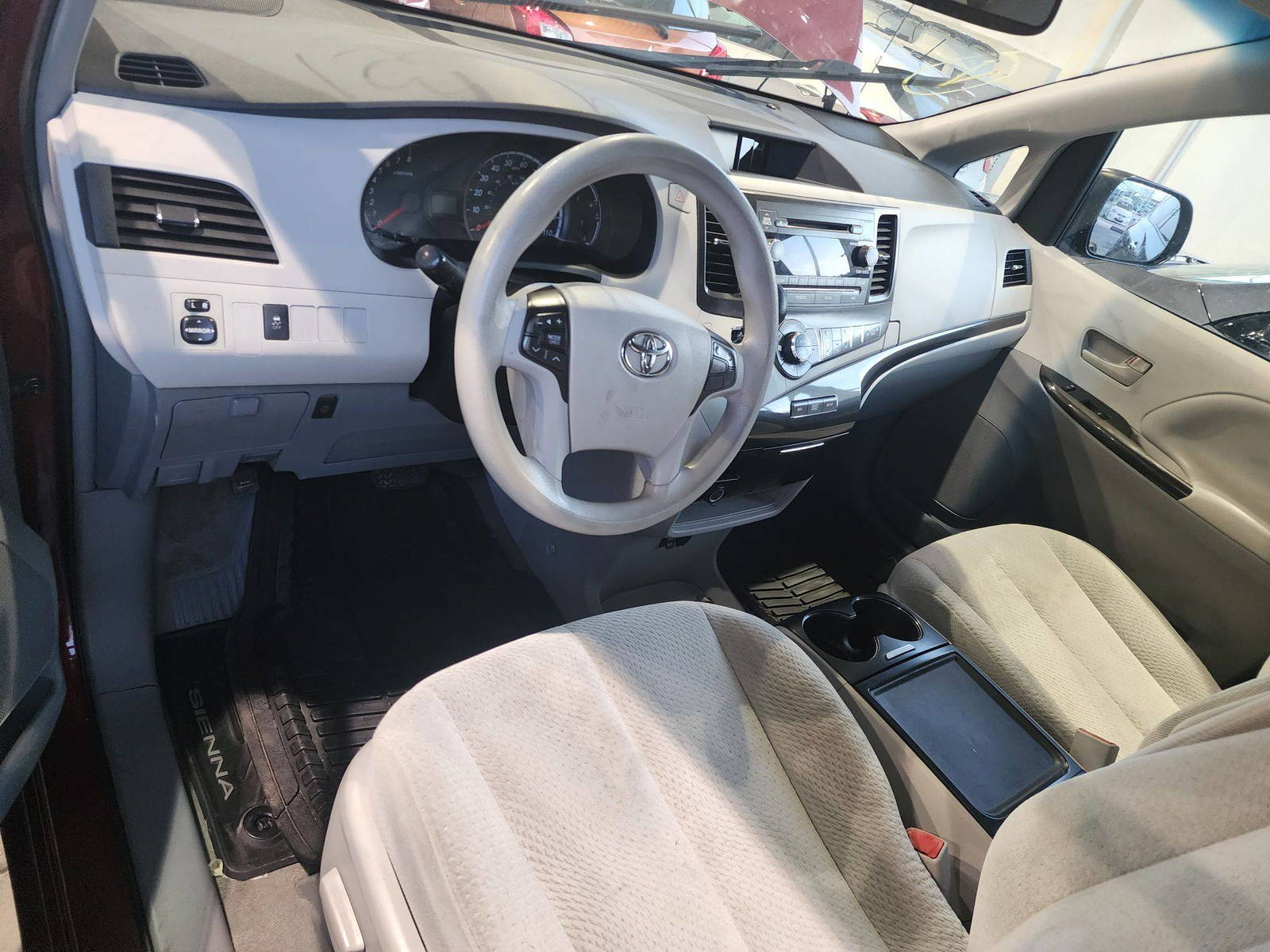 2014 TOYOTA SIENNA — 152475 Miles — Lot 69367813 - Marhaba Auctions Used Cars - Image 4