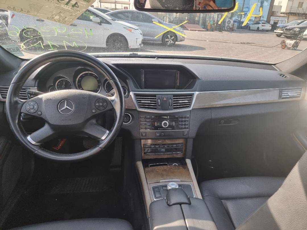 2011 MERCEDES BENZ E 350 — 212296 Miles — Lot 439336 — Ind. 12 - Marhaba Auctions Used Cars - Image 8